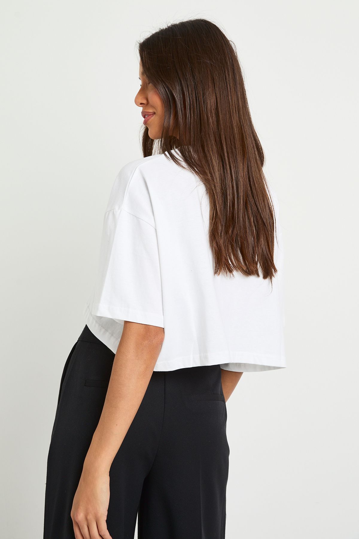 Basic Oversized Boxy Crop T-Shirt - Image 2