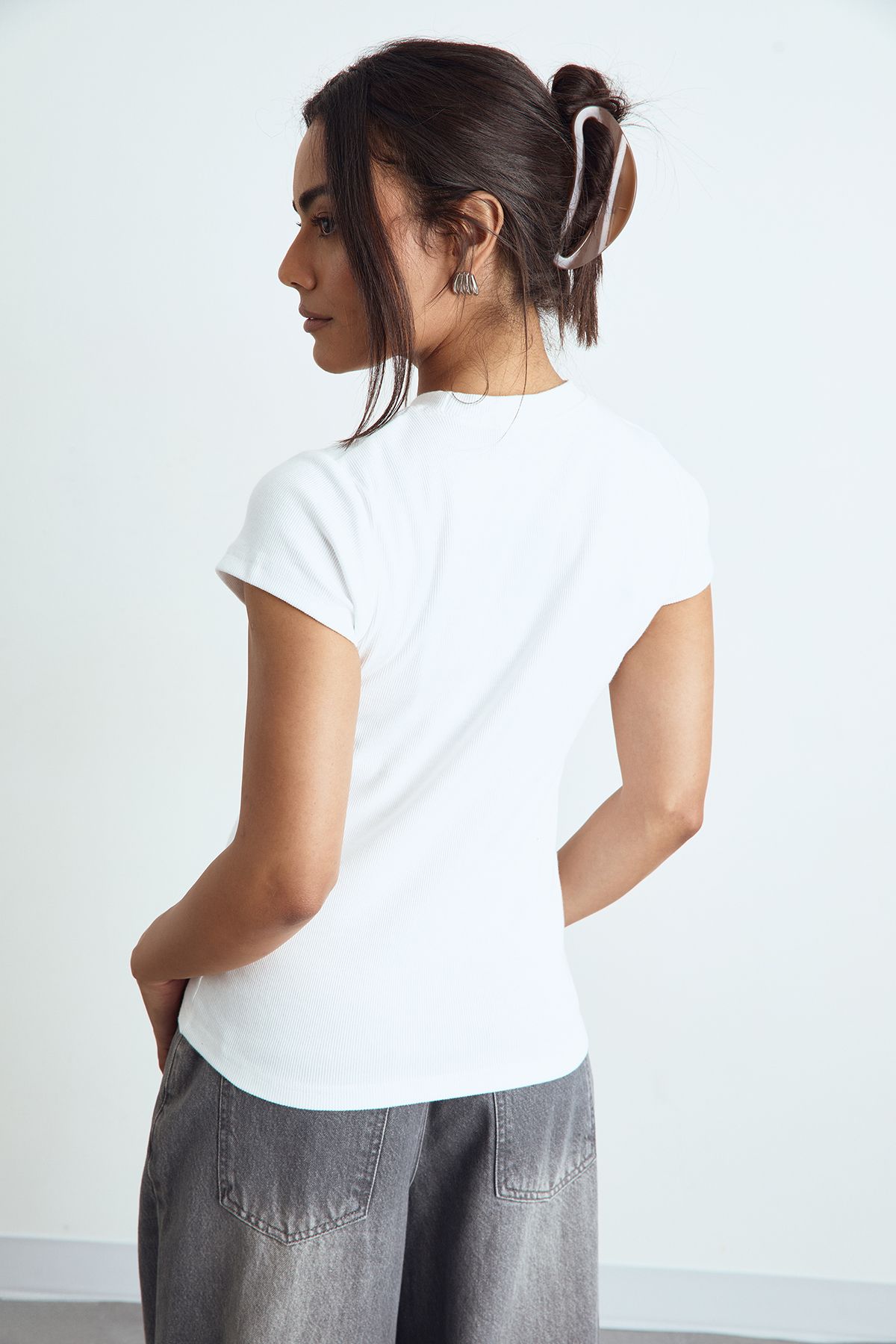 Basic Rib Short Sleeve Longline Fitted Top - Image 2