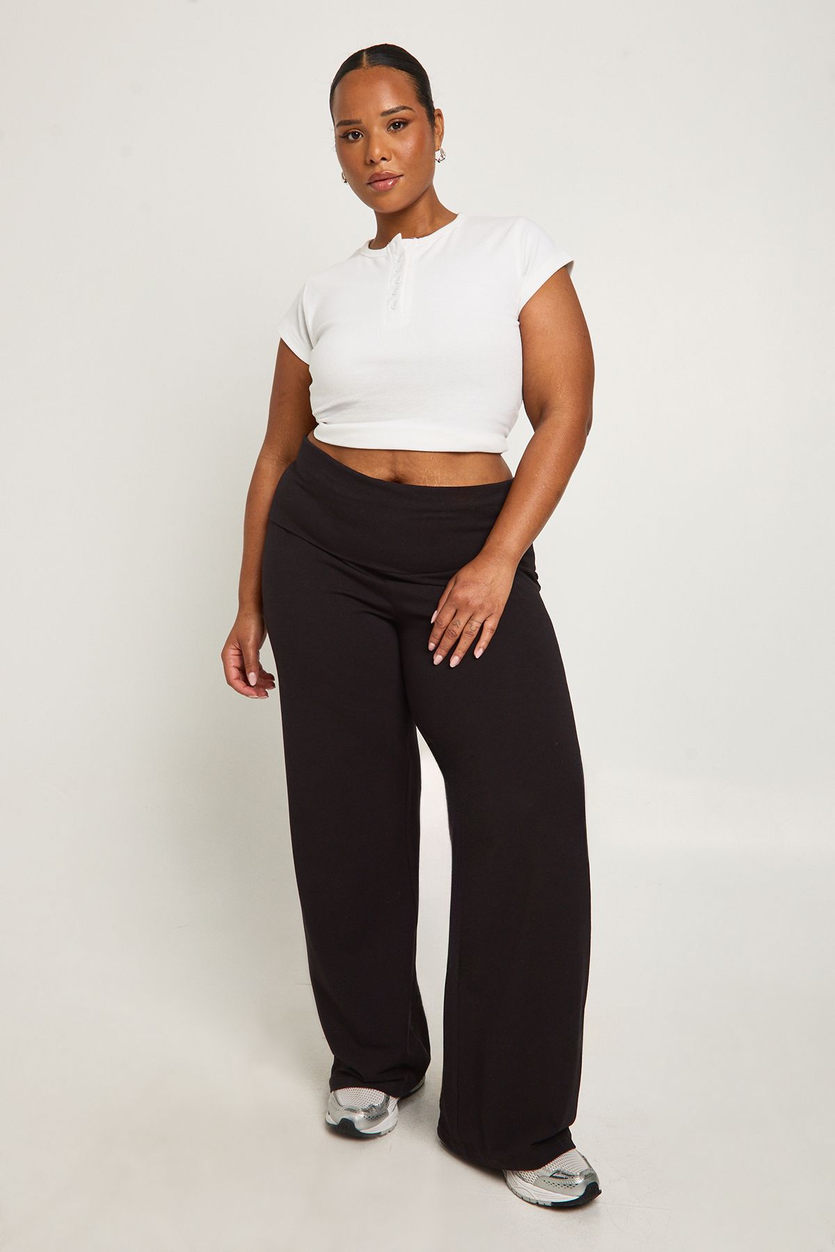 Plus Basic Fold Over Waistband Flared Legging - Image 3