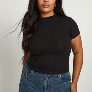Plus Basic Short Sleeve Longline Fitted Top