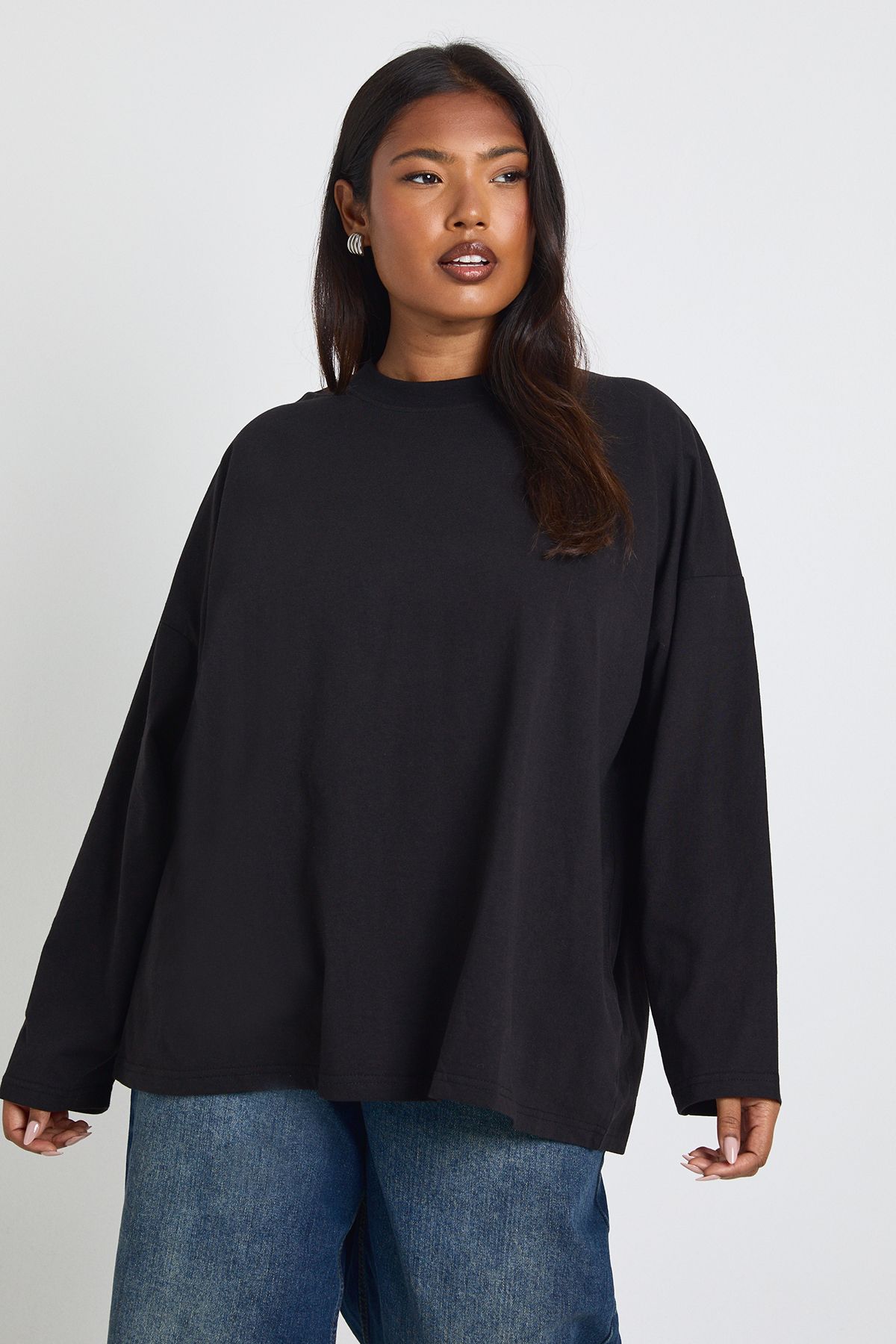 Plus Basic Oversized Long Sleeve T-Shirt - Image 4