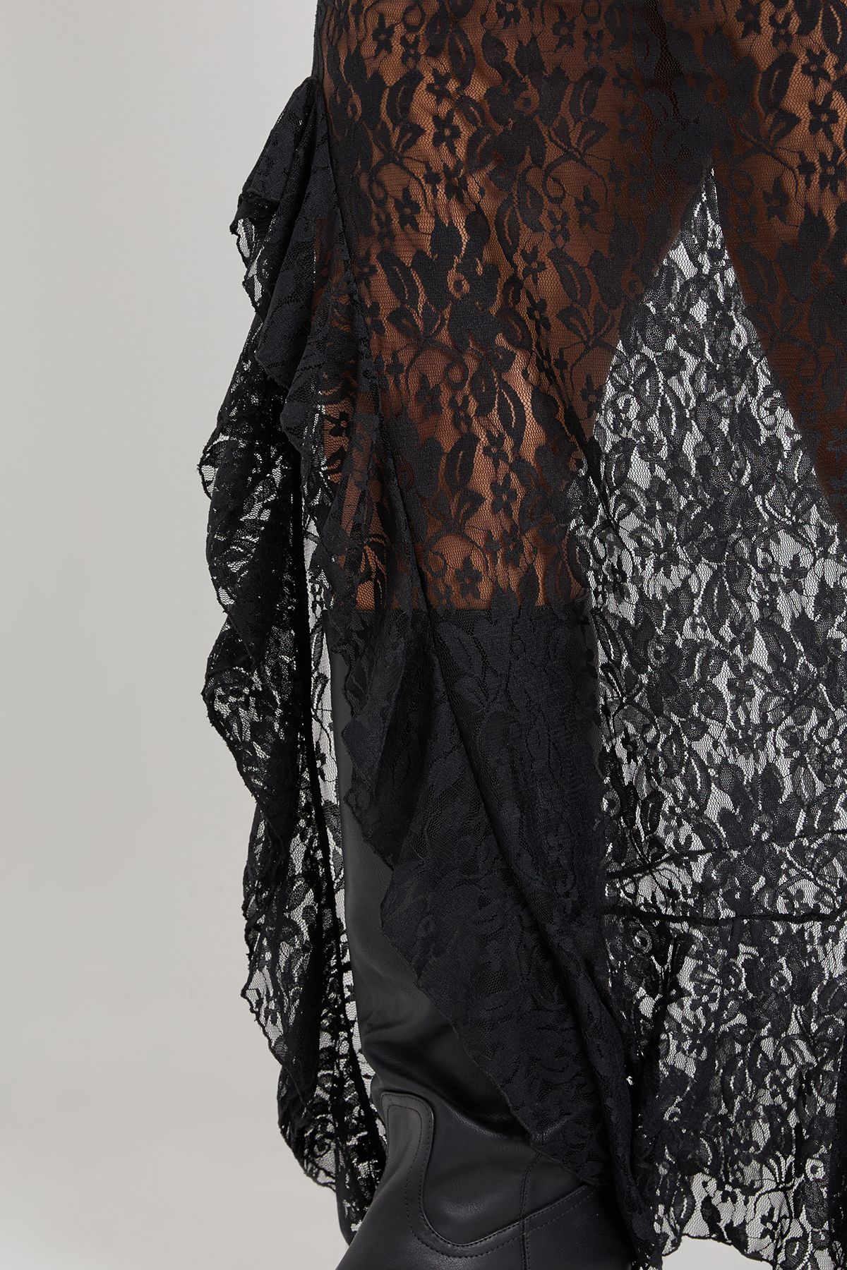 Plus Lace Split Ruffle Maxi Skirt - Image 4