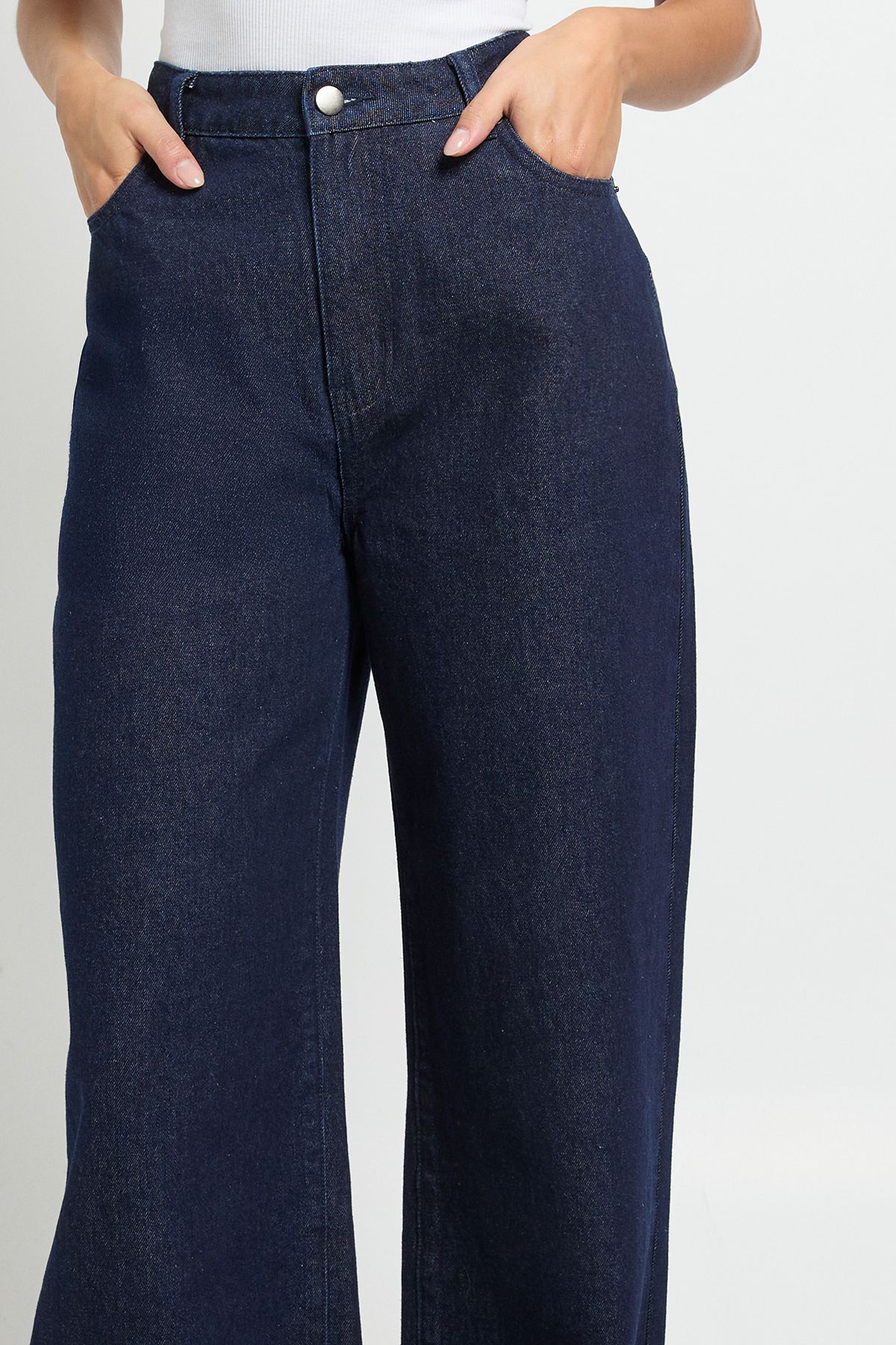 High Waist Wide Leg Jean - Image 4