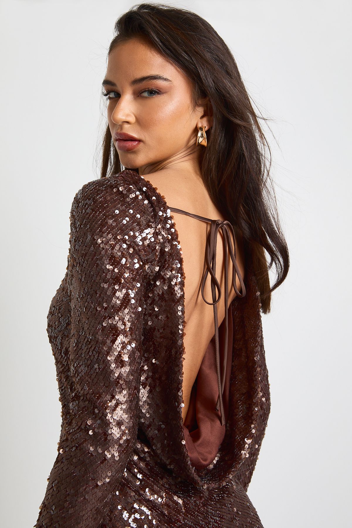 Cowl Neck Back Sequin Mini Dess - Image 5