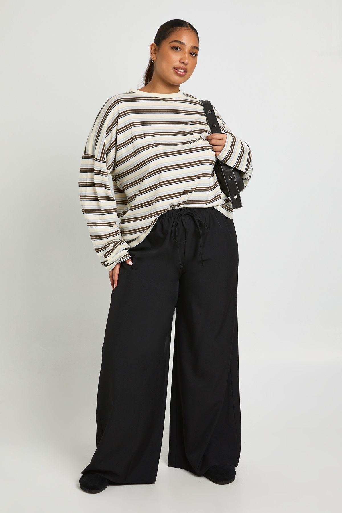 Plus Woven Elasticated Waist Drawstring Wide Leg Trouser - Image 3