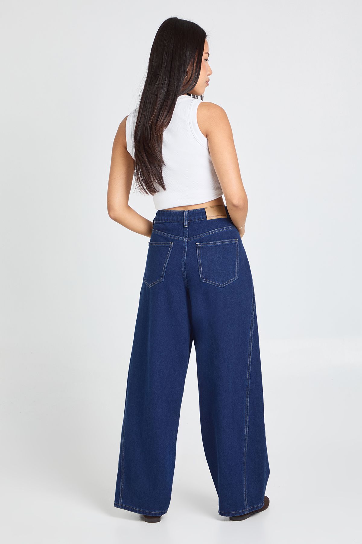 Petite Mid Waist Twisted Seam Barrel Leg Jean - Image 2
