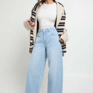 Mid Waist Twisted Seam Barrel Leg Jean