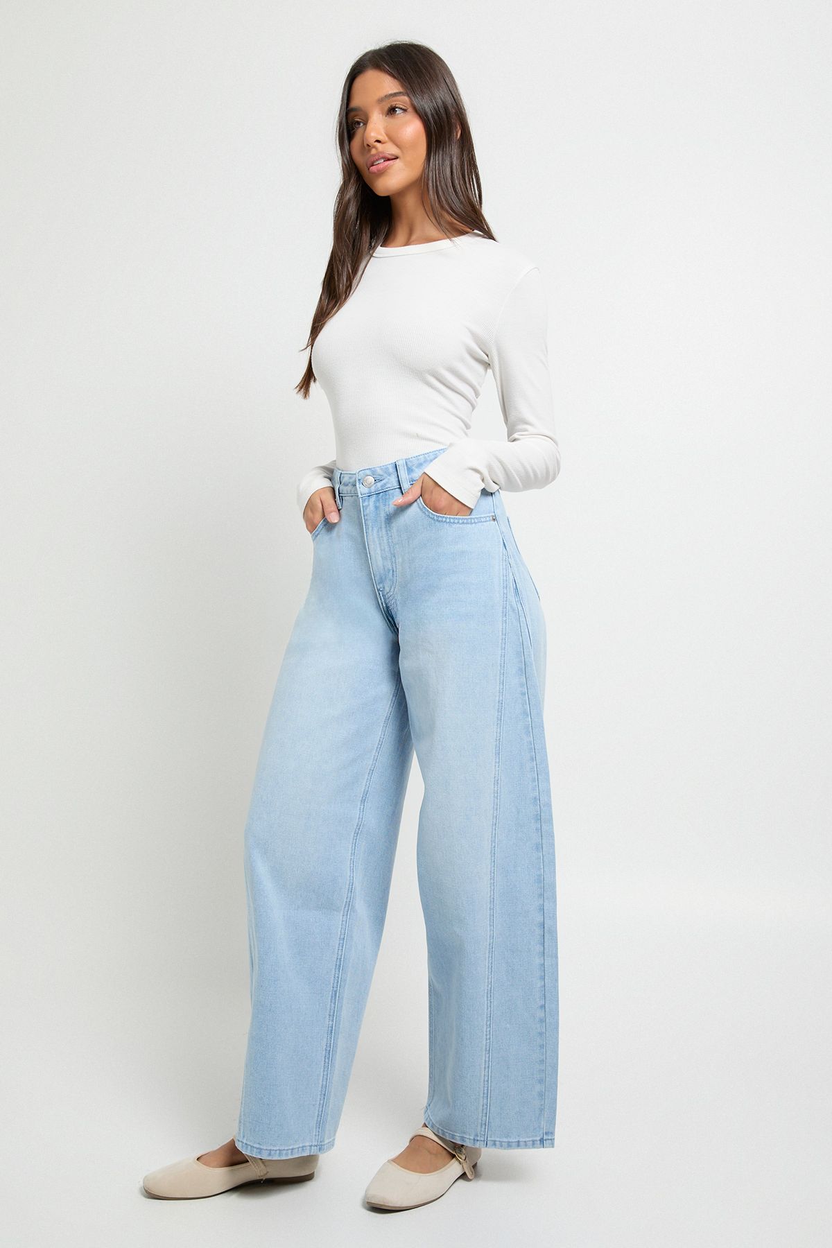 Mid Waist Twisted Seam Barrel Leg Jean - Image 3