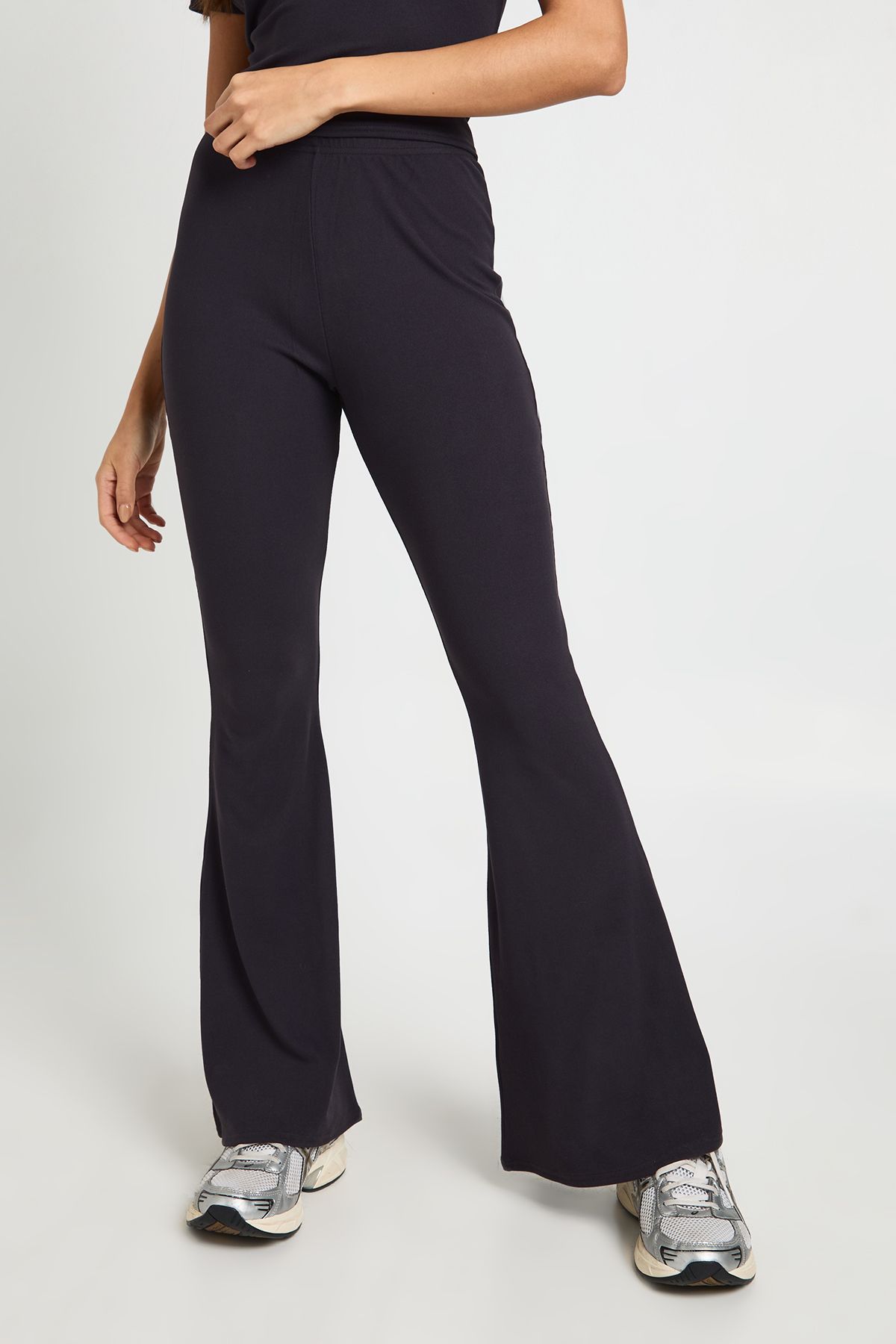 Ultra Soft Flared Legging - Image 4