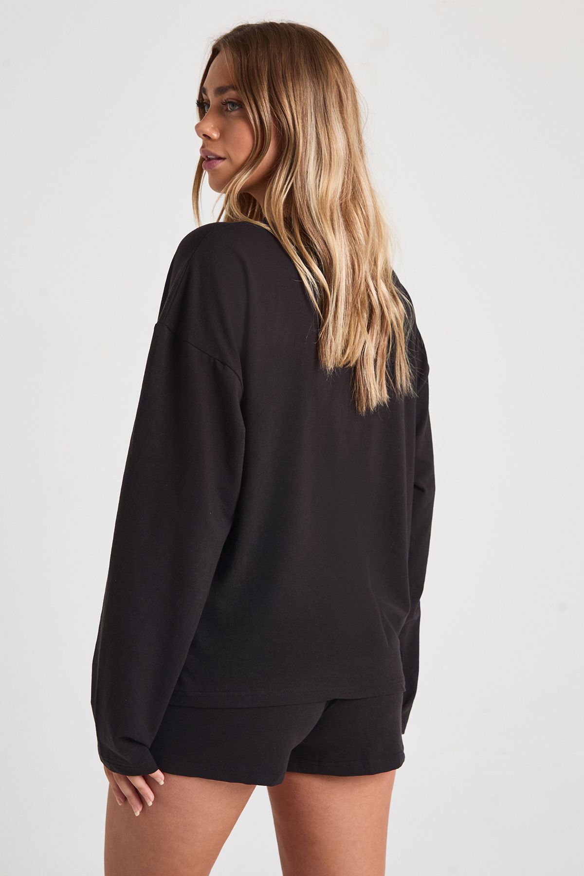 Modal Oversized Long Sleeve Top & Shorts Pyjama Set - Image 2