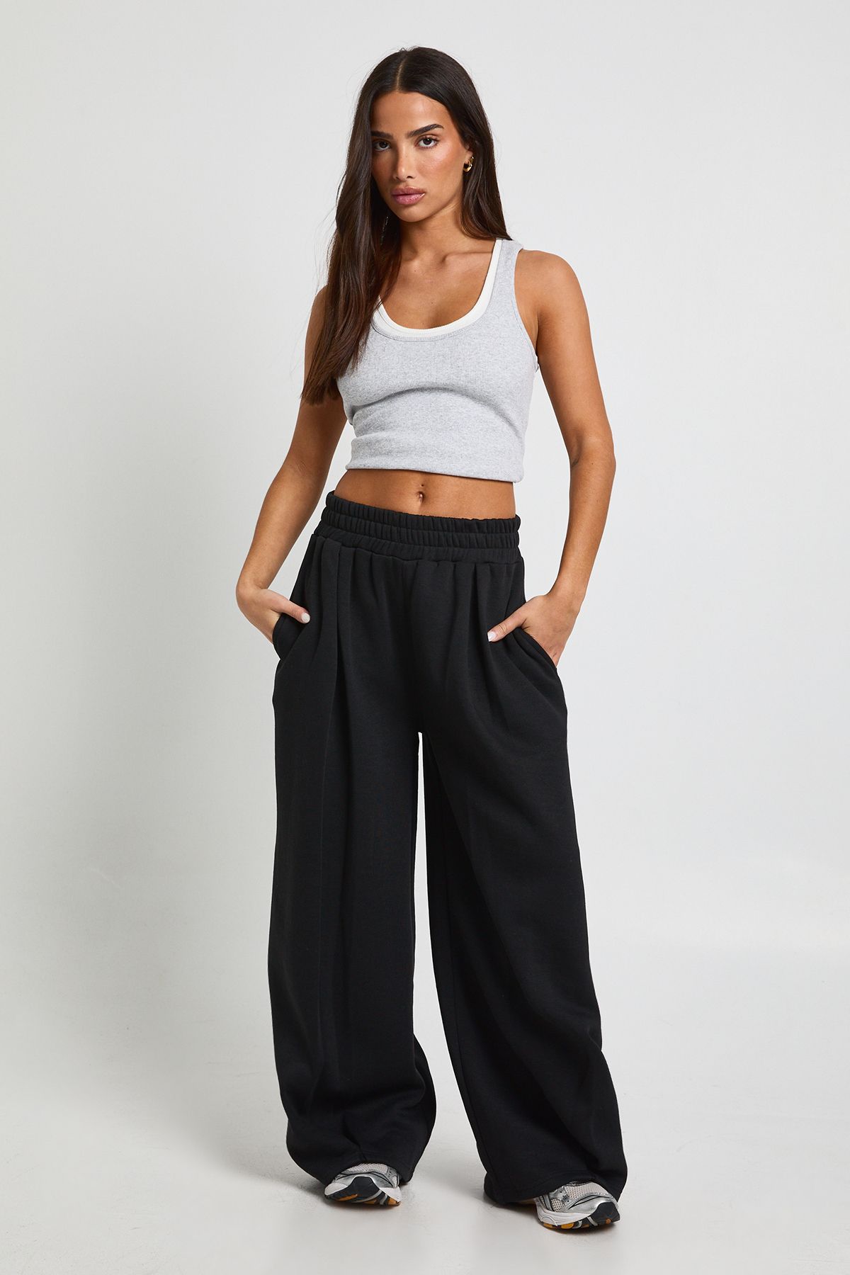 Petite High Waist Pleat Detail Straight Leg Jogger - Image 3