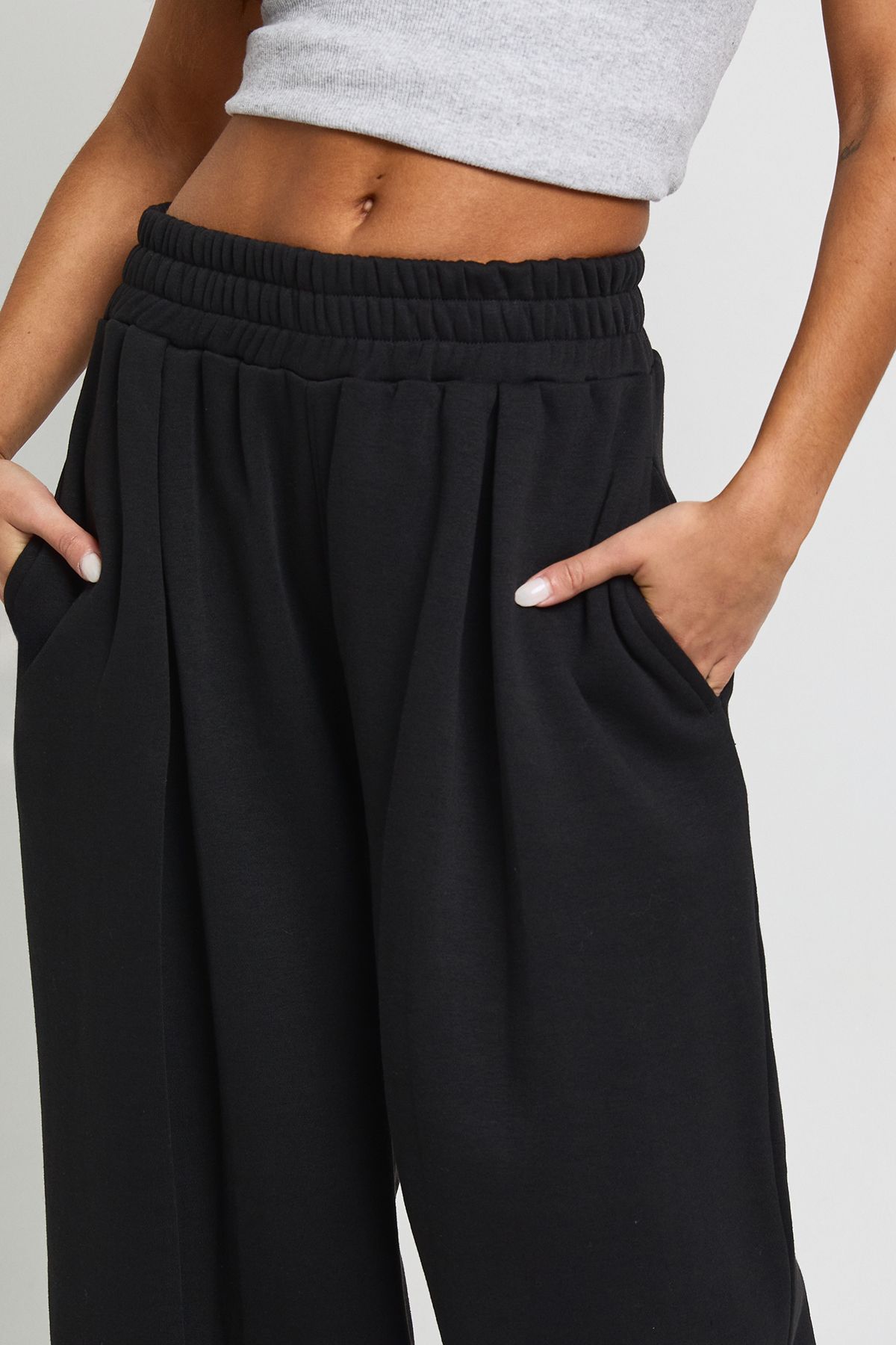 Petite High Waist Pleat Detail Straight Leg Jogger - Image 4
