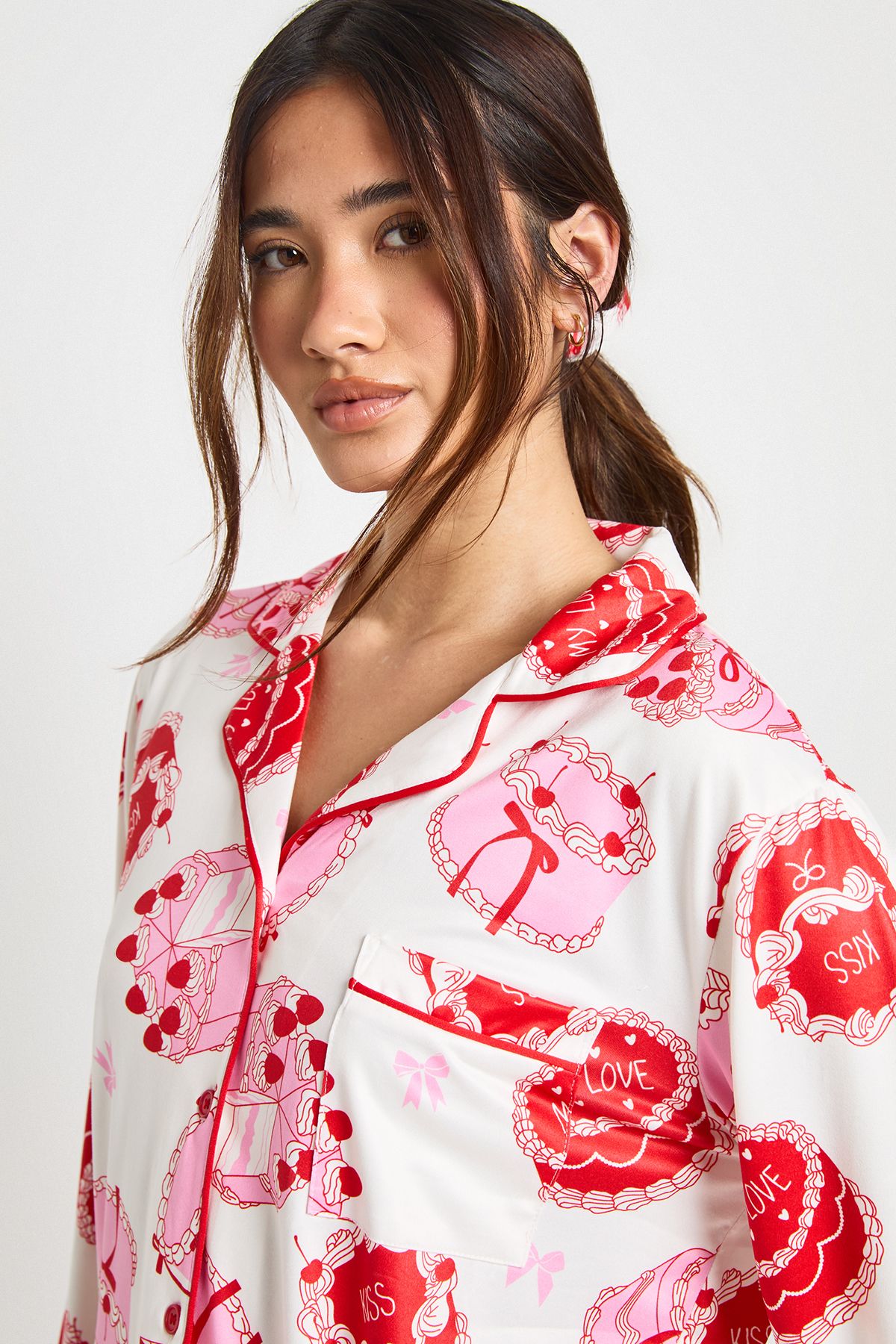Valentines Cake Print Long Sleeve Shirt & Trouser 3 Piece Pyjama Set - Image 4