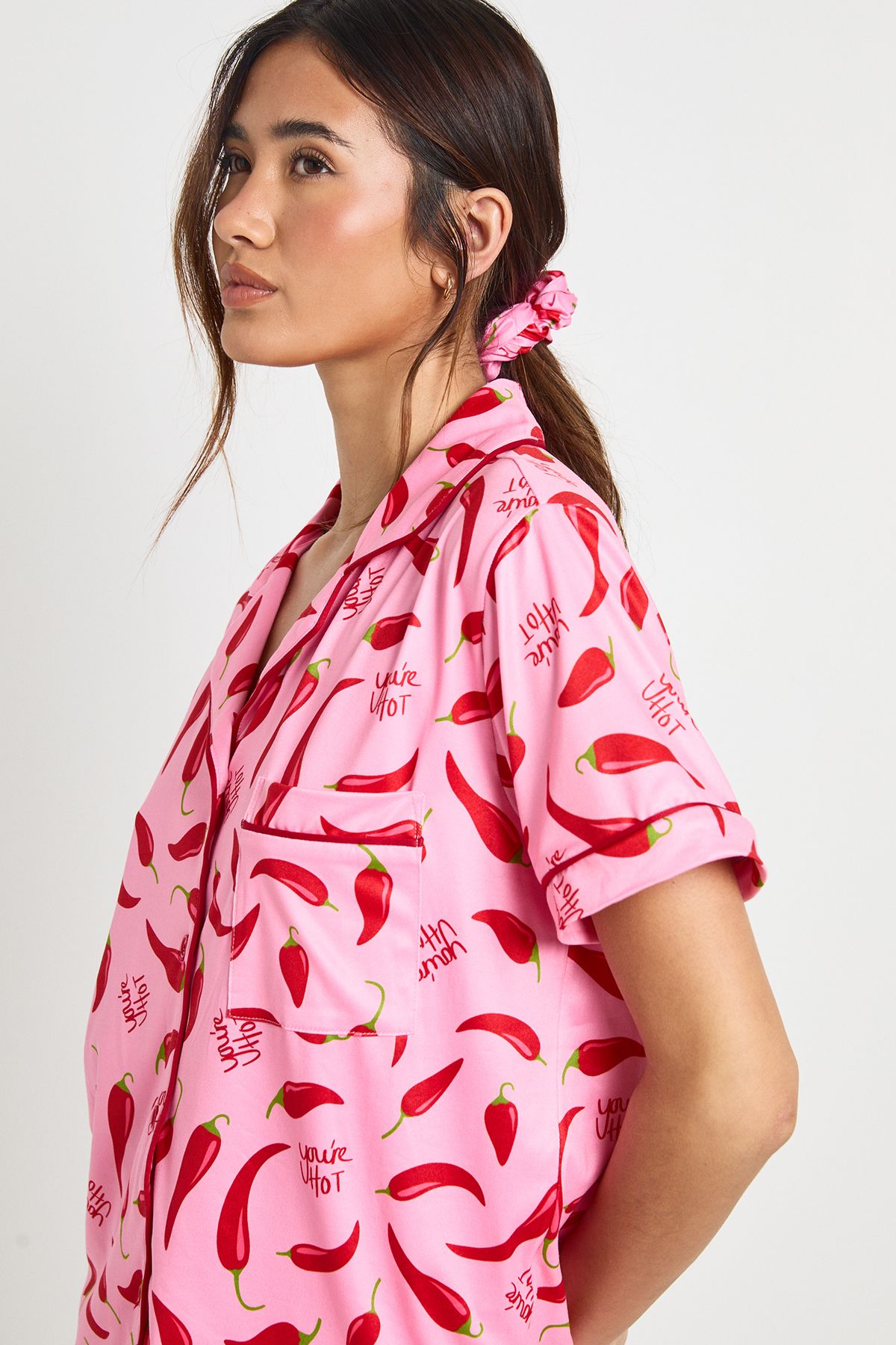 Valentines Chill Print Short Sleeve Shirt & Short 3 Piece Pyjama Set - Image 4
