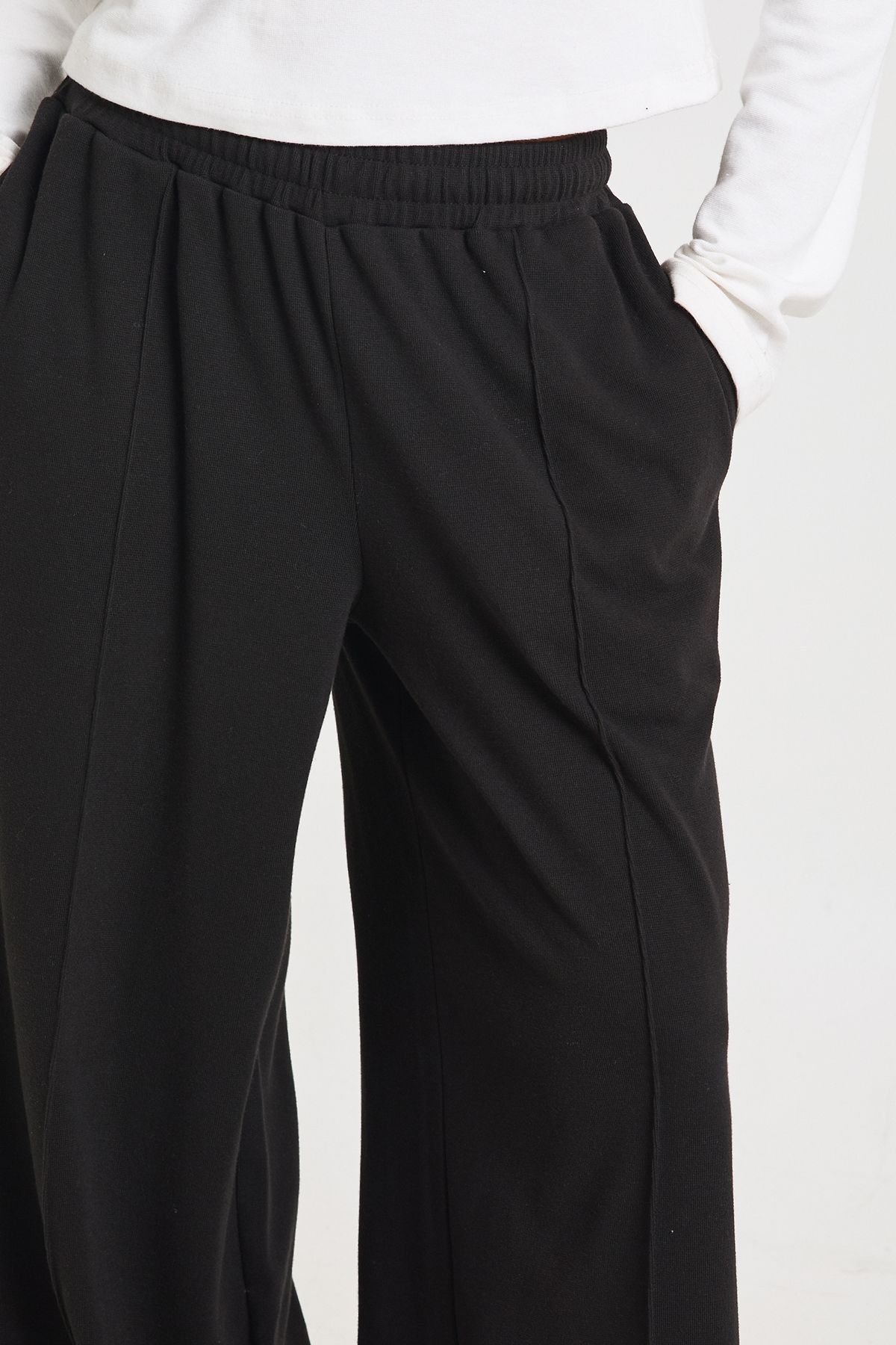 Rib Straight Leg Jogger - Image 4