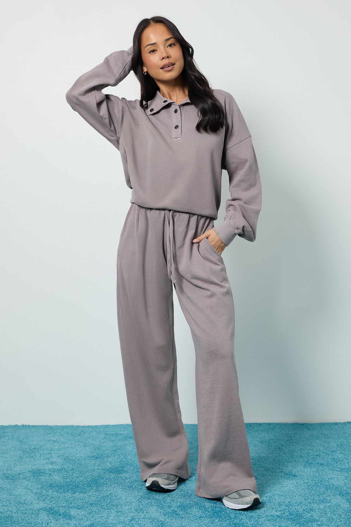 Washed Funnel Neck Sweatshirt Tracksuit - Image 3