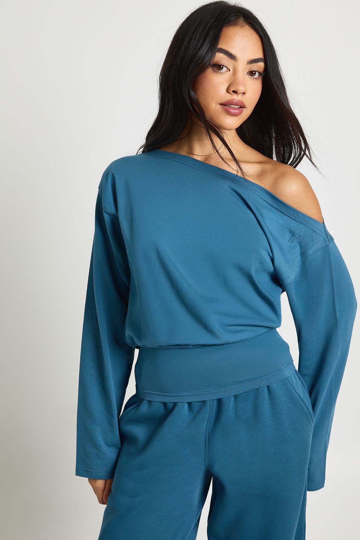 Cinched Waist Off Shoulder Straight Leg Tracksuit - Image 3