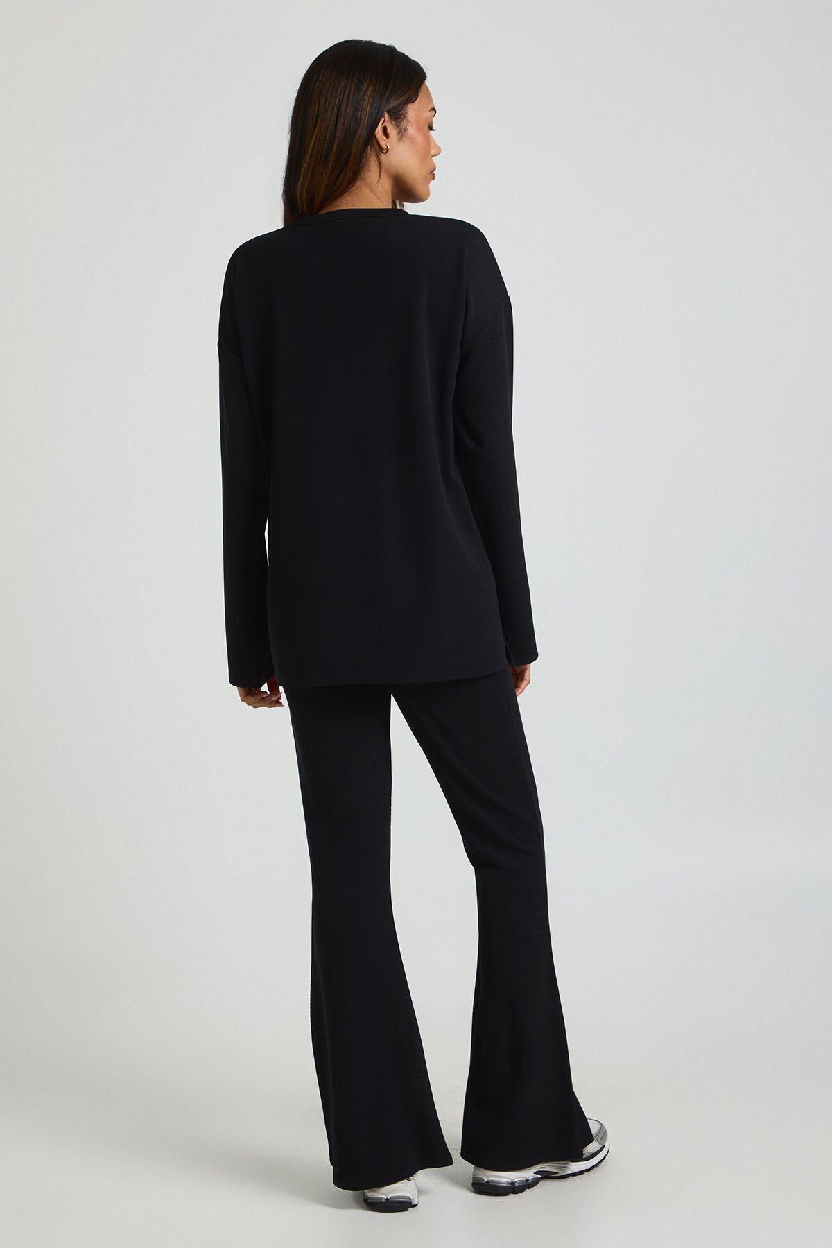 Maternity Split Side Oversized Long Sleeve Top And Flared Trouser - Image 2