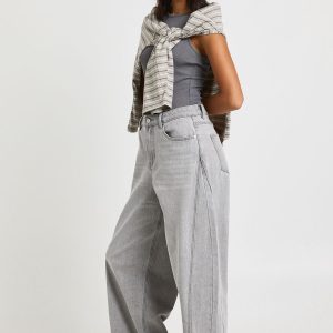 The Mid Waist Barrel Jean
