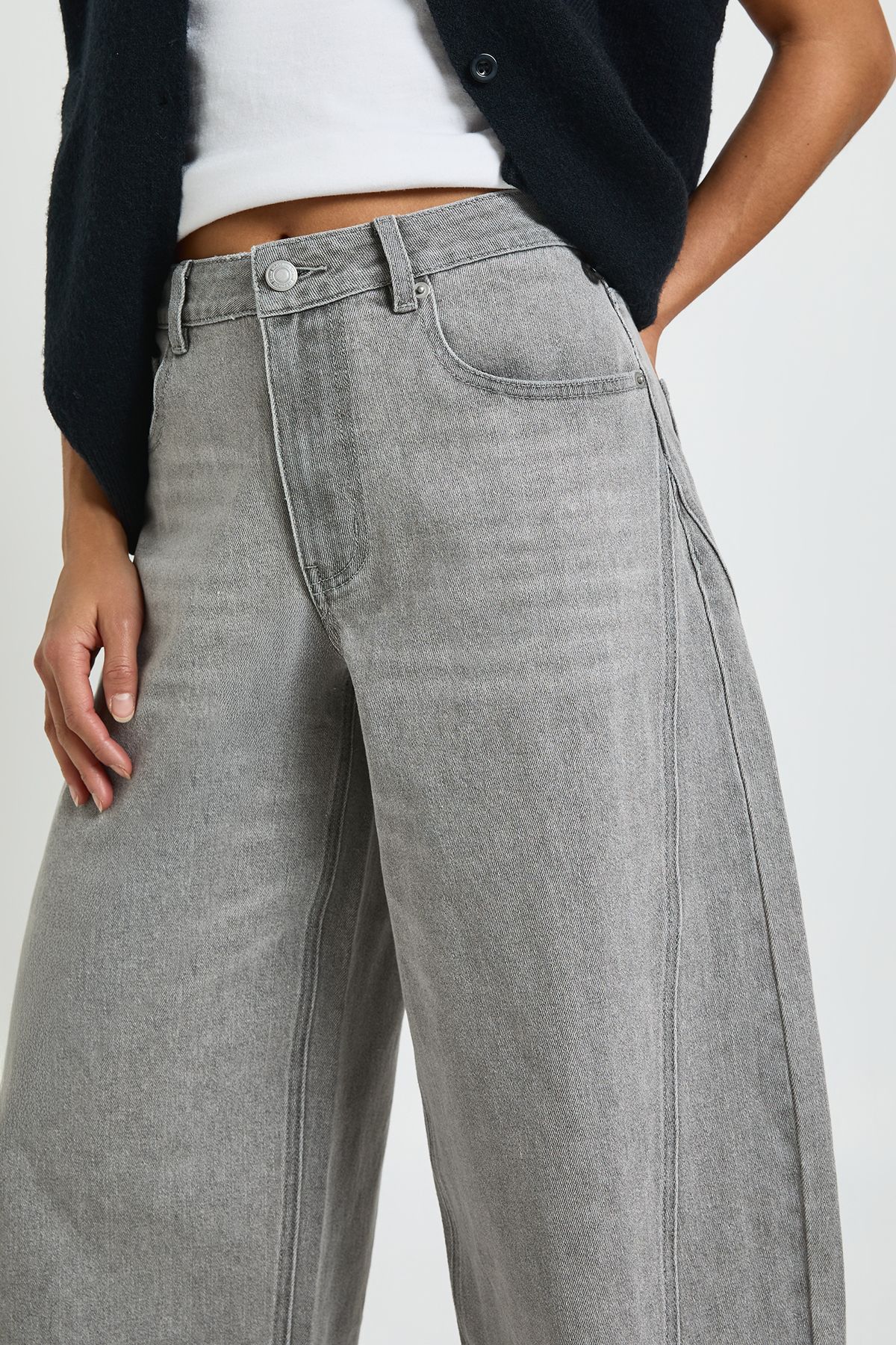 The Petite Mid Waist Barrel Jean - Image 3