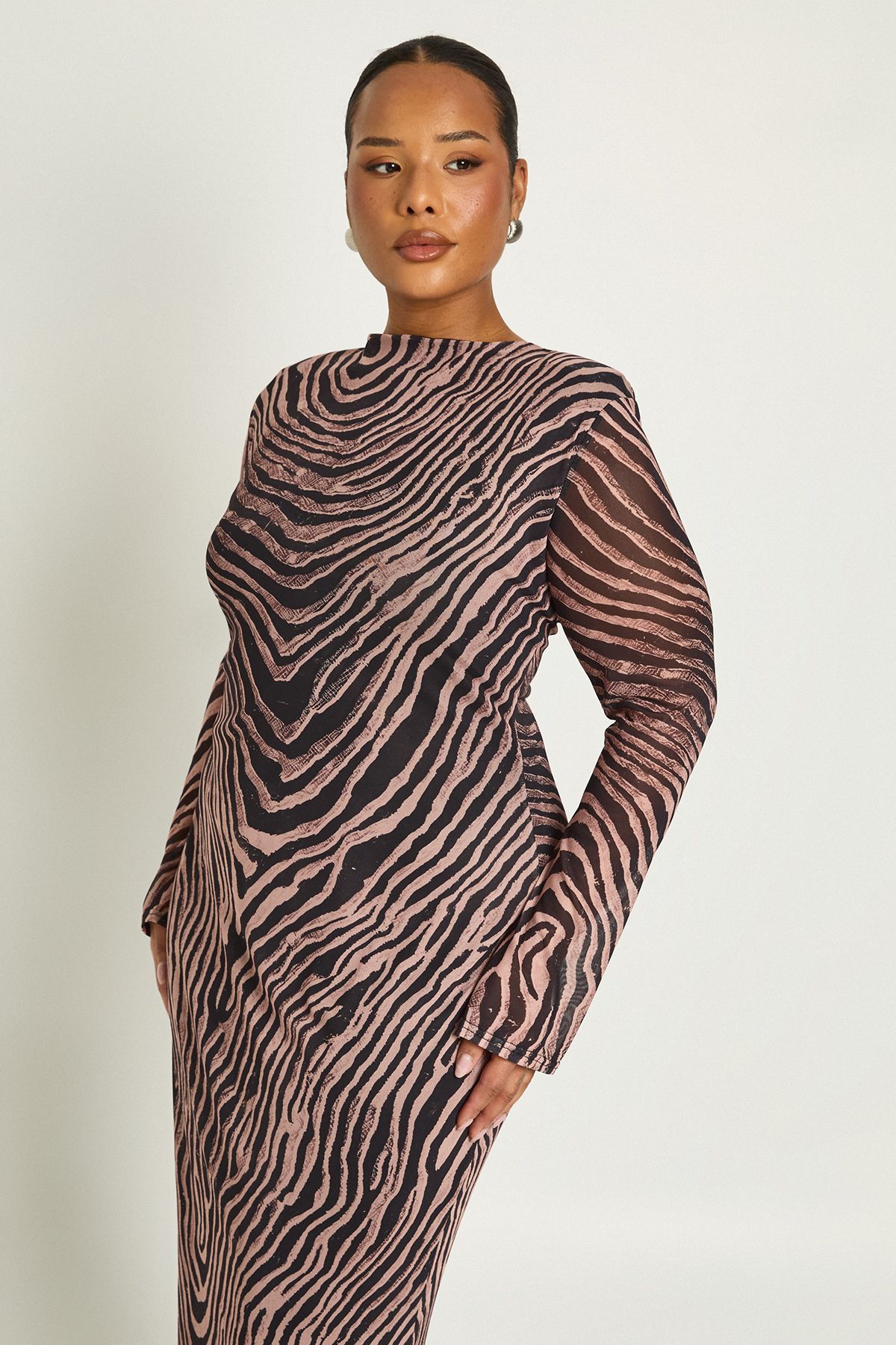 Plus Zebra Shoulder Pad Midaxi Dress - Image 3