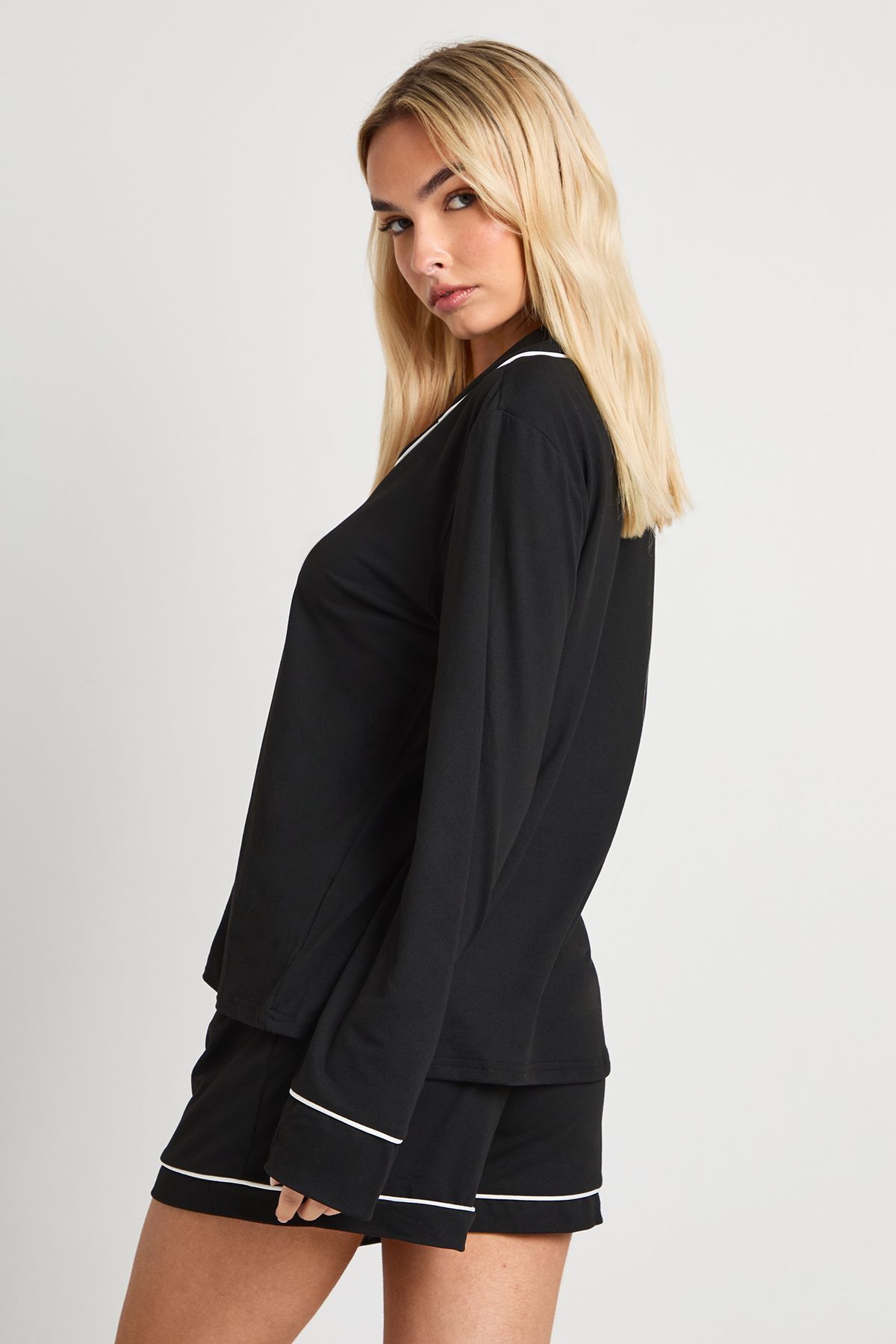 Jersey Piping Detail Long Sleeve Shirt & Shorts Pyjama Set - Image 2