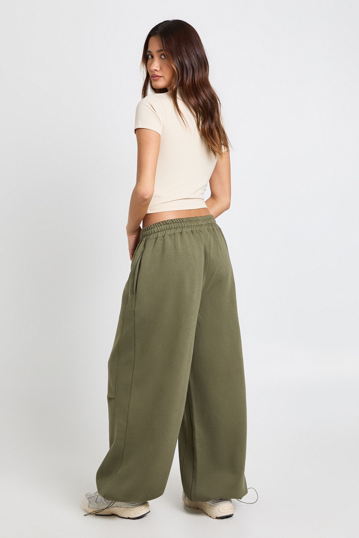 Super Oversized Adjustable Cuff Jogger - Image 2