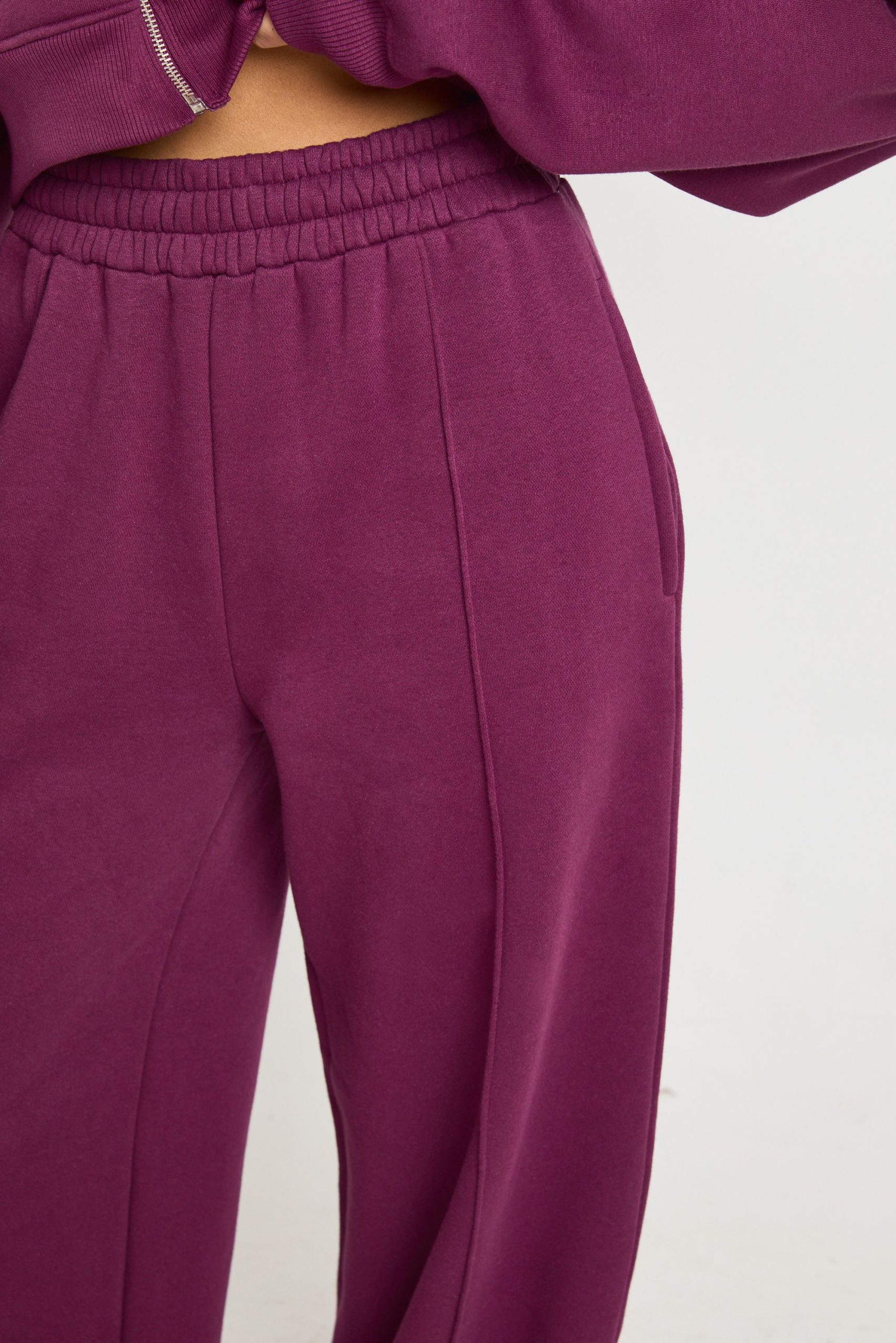Pintuck Detail Straight Leg Jogger - Image 4