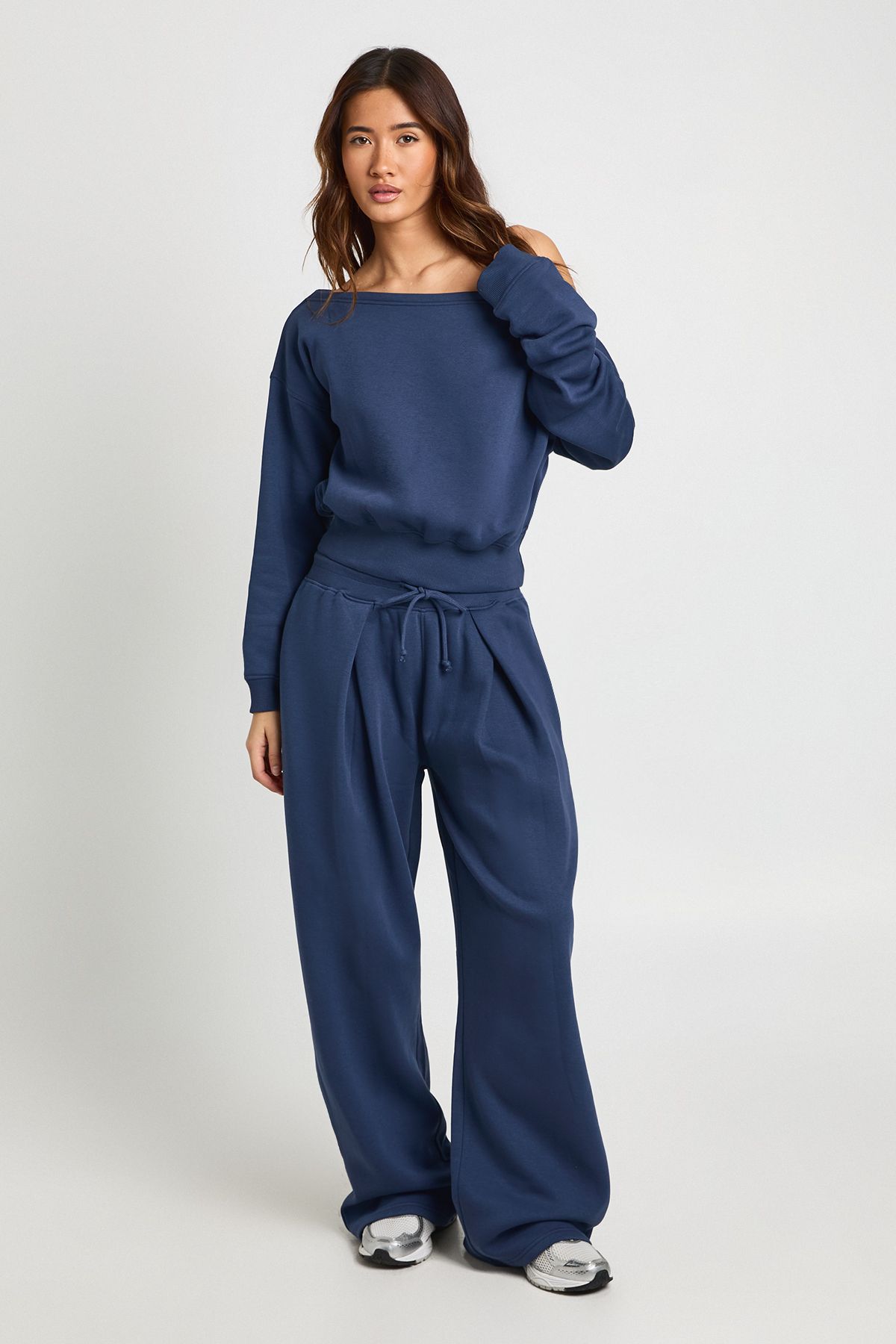 Off Shoulder Sweatshirt And Pleated Jogger Tracksuit