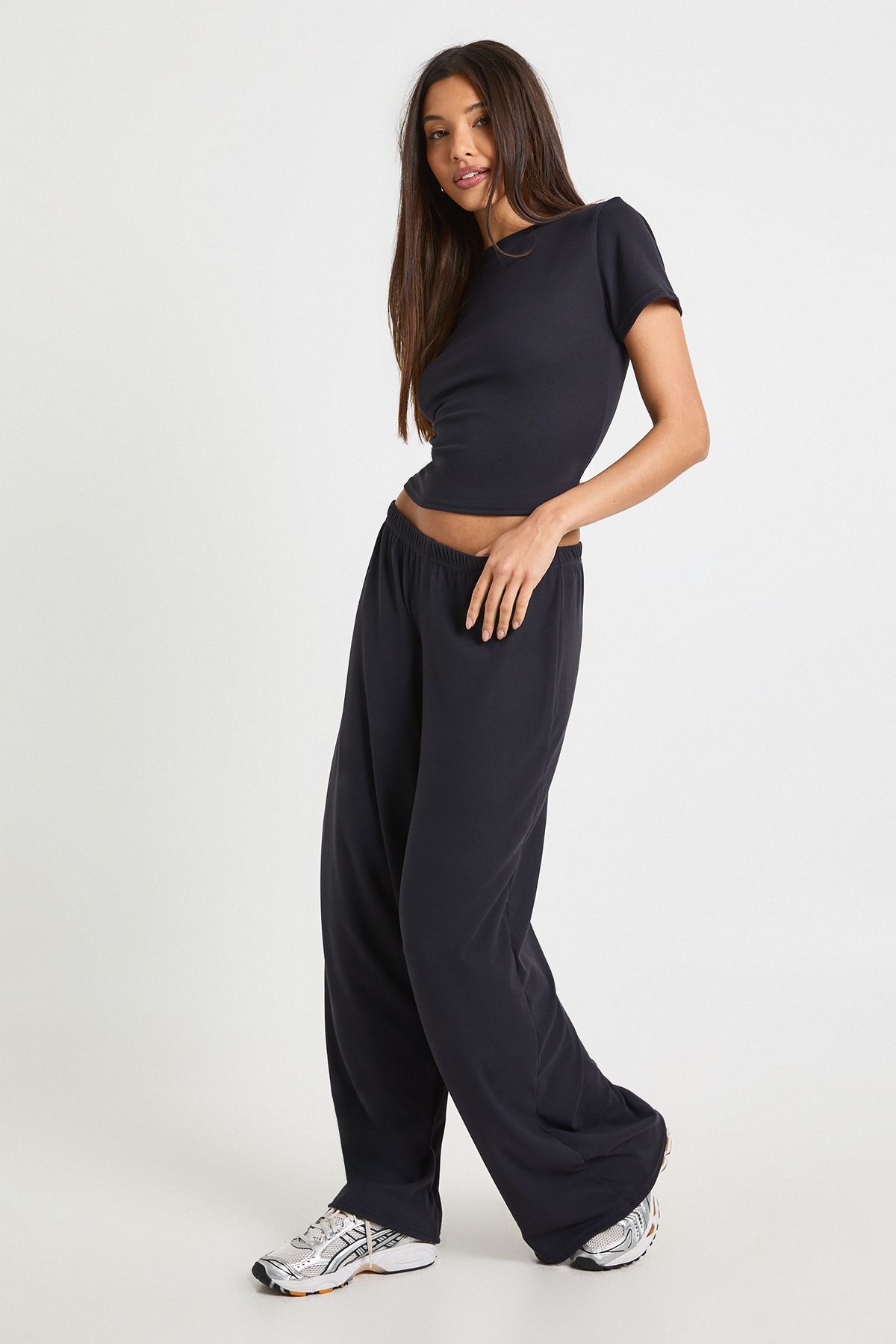 Ultra Soft Wide Leg Trouser - Image 3