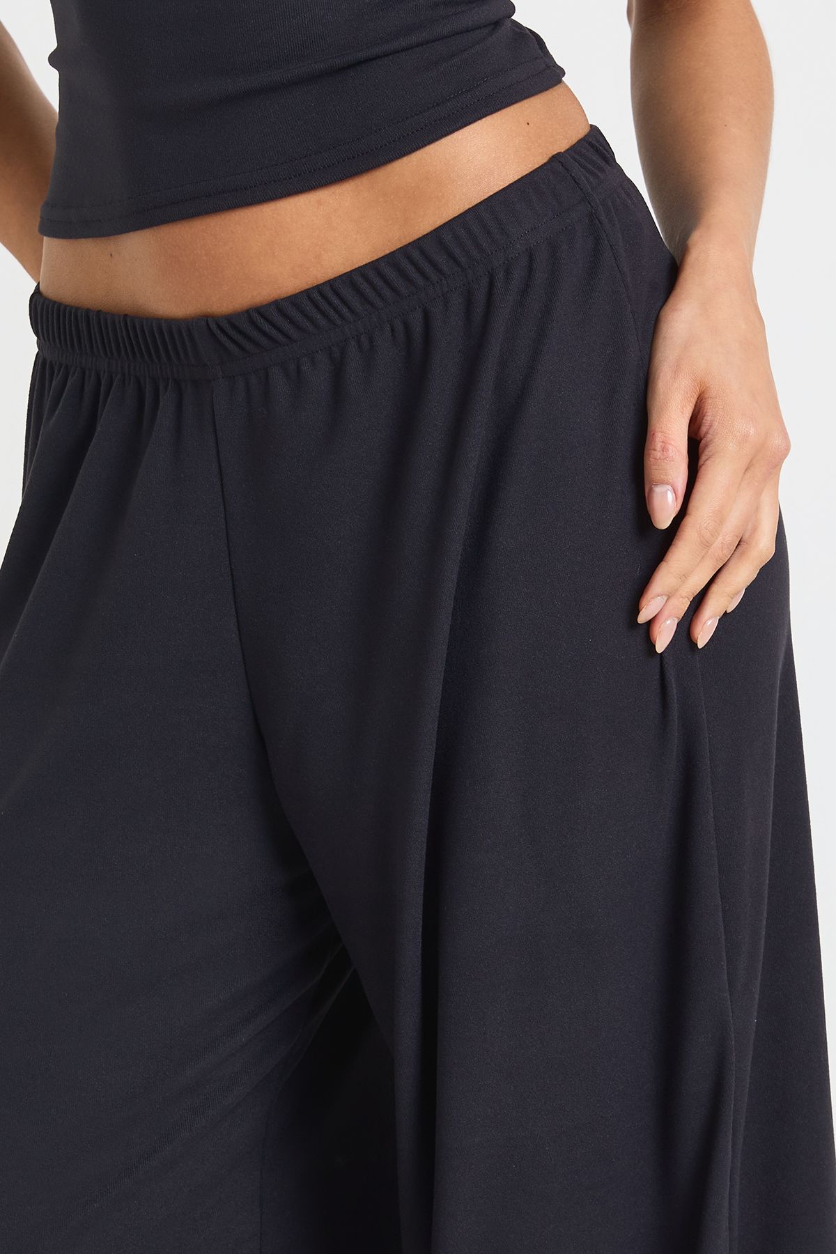 Ultra Soft Wide Leg Trouser - Image 4
