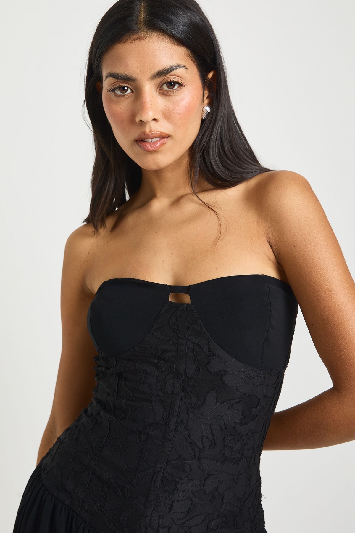 Slinky Lace Mix Frill Hem Skater Dress - Image 4