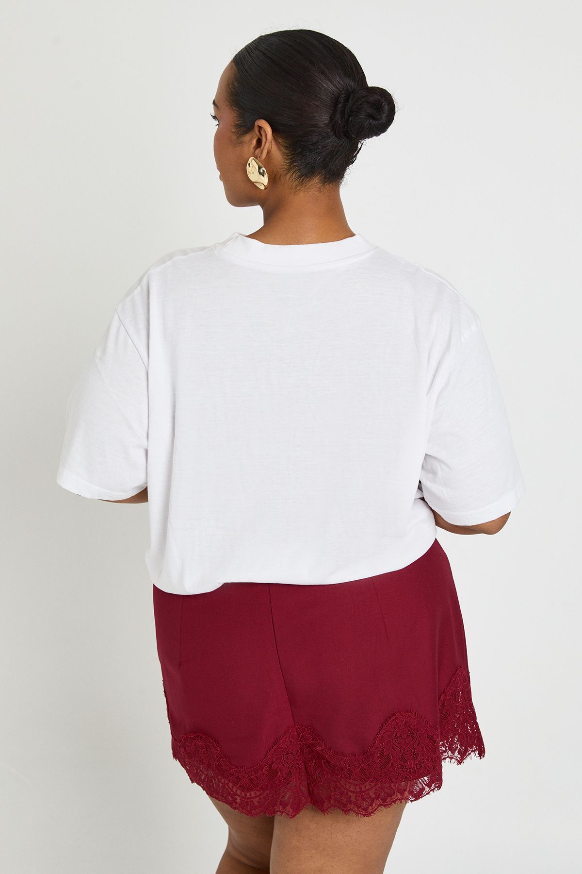 Plus Lace Trim Crepe Mini Skirt - Image 2