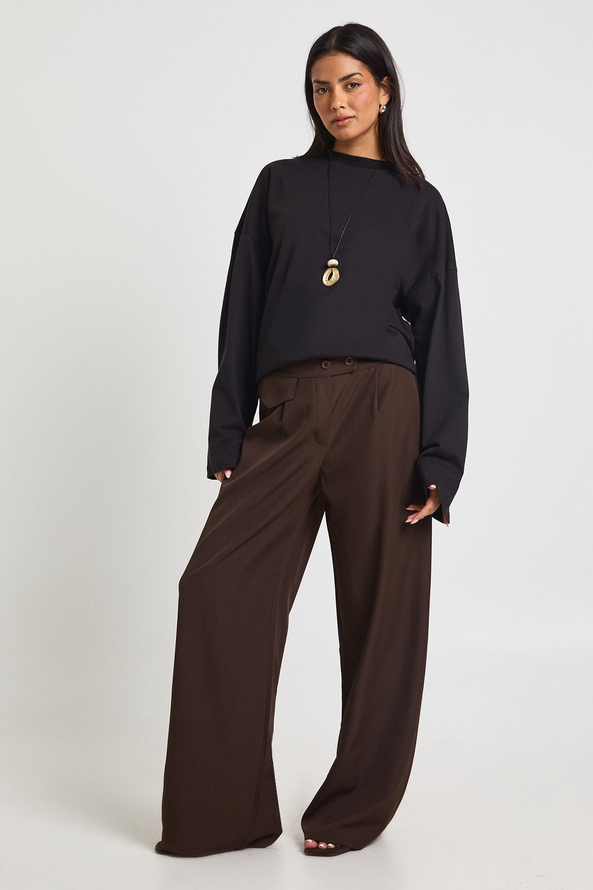 Woven Pocket Detail Wide Leg Trouser