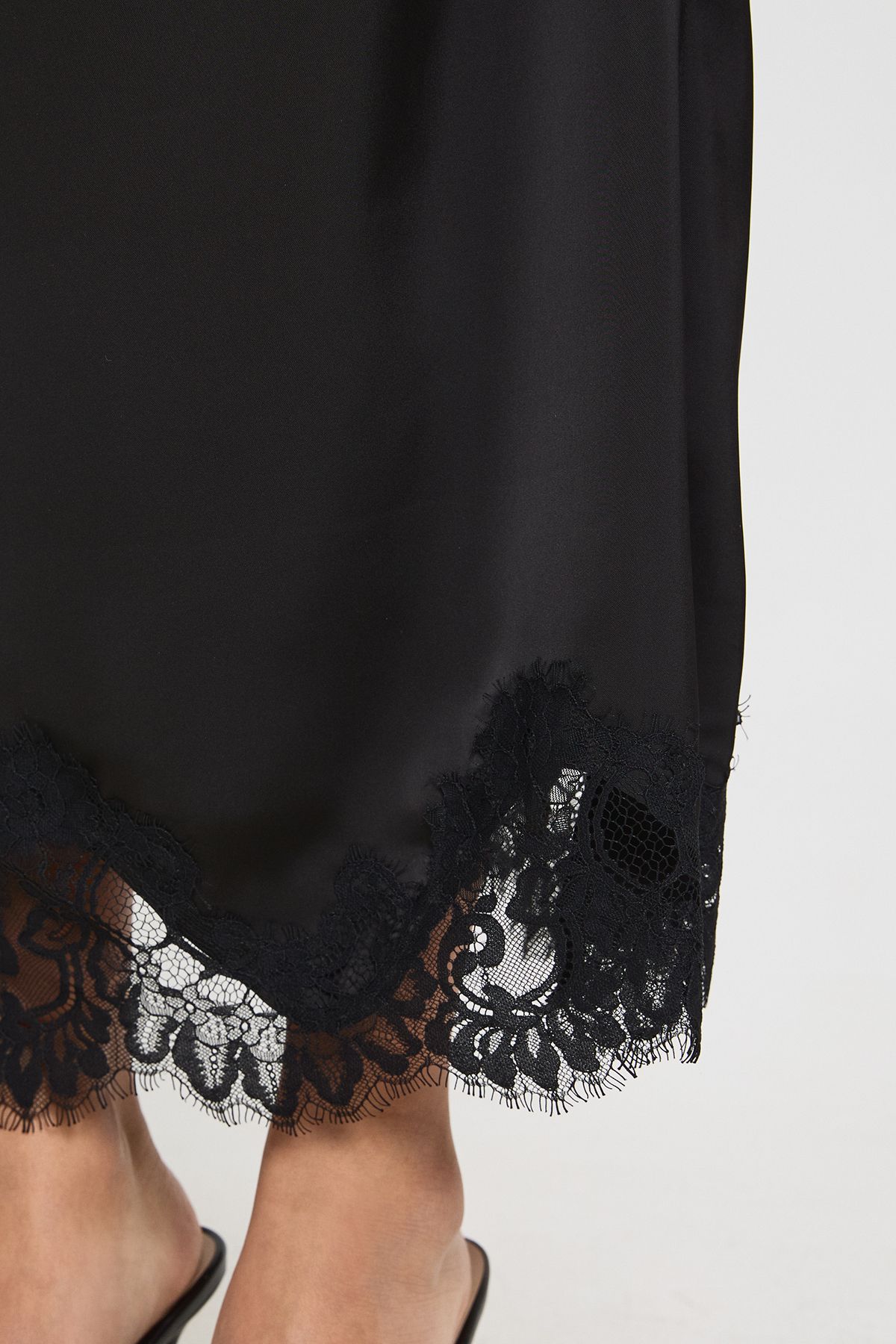 Lace Trim Satin Midaxi Skirt - Image 4
