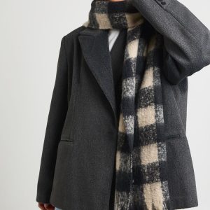 Oversized Checked Tassel Fluffy Scarf