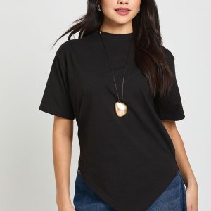 Asymmetric Hem T-Shirt