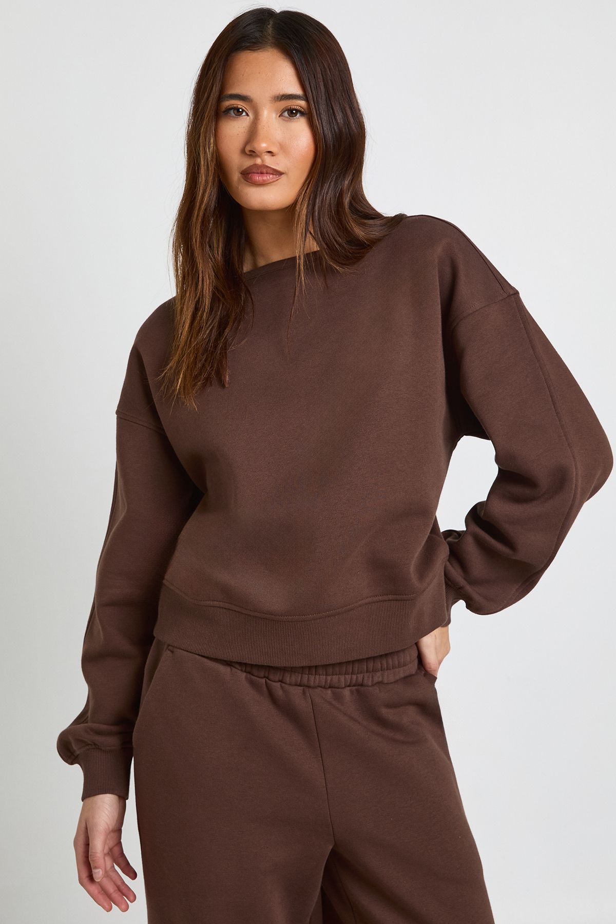 Boat Neck Sweatshirt Tracksuit - Image 3