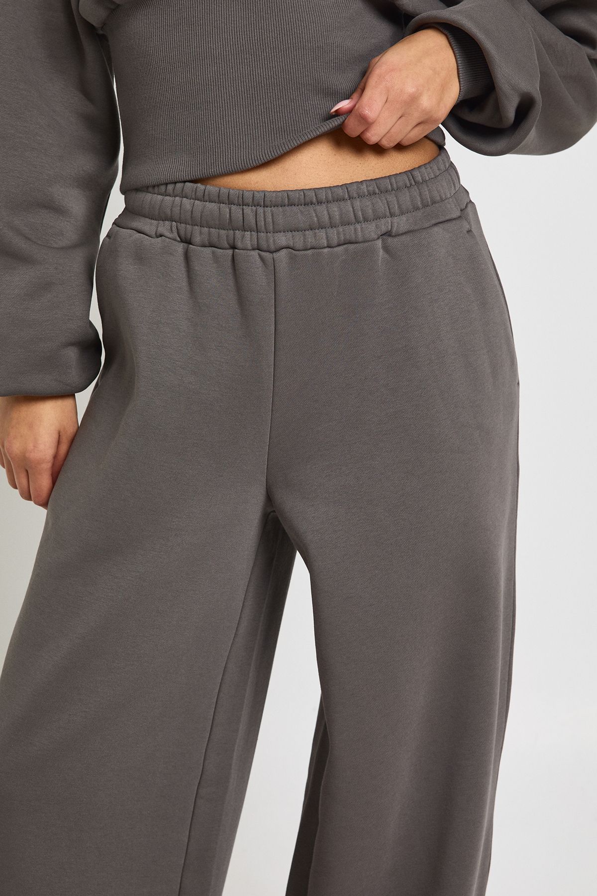 V Neck Deep Waist Sweatshirt Tracksuit - Image 4
