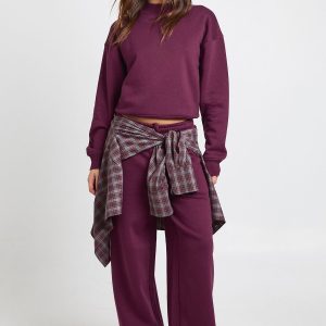 Extended Neck Sweatshirt Tracksuit