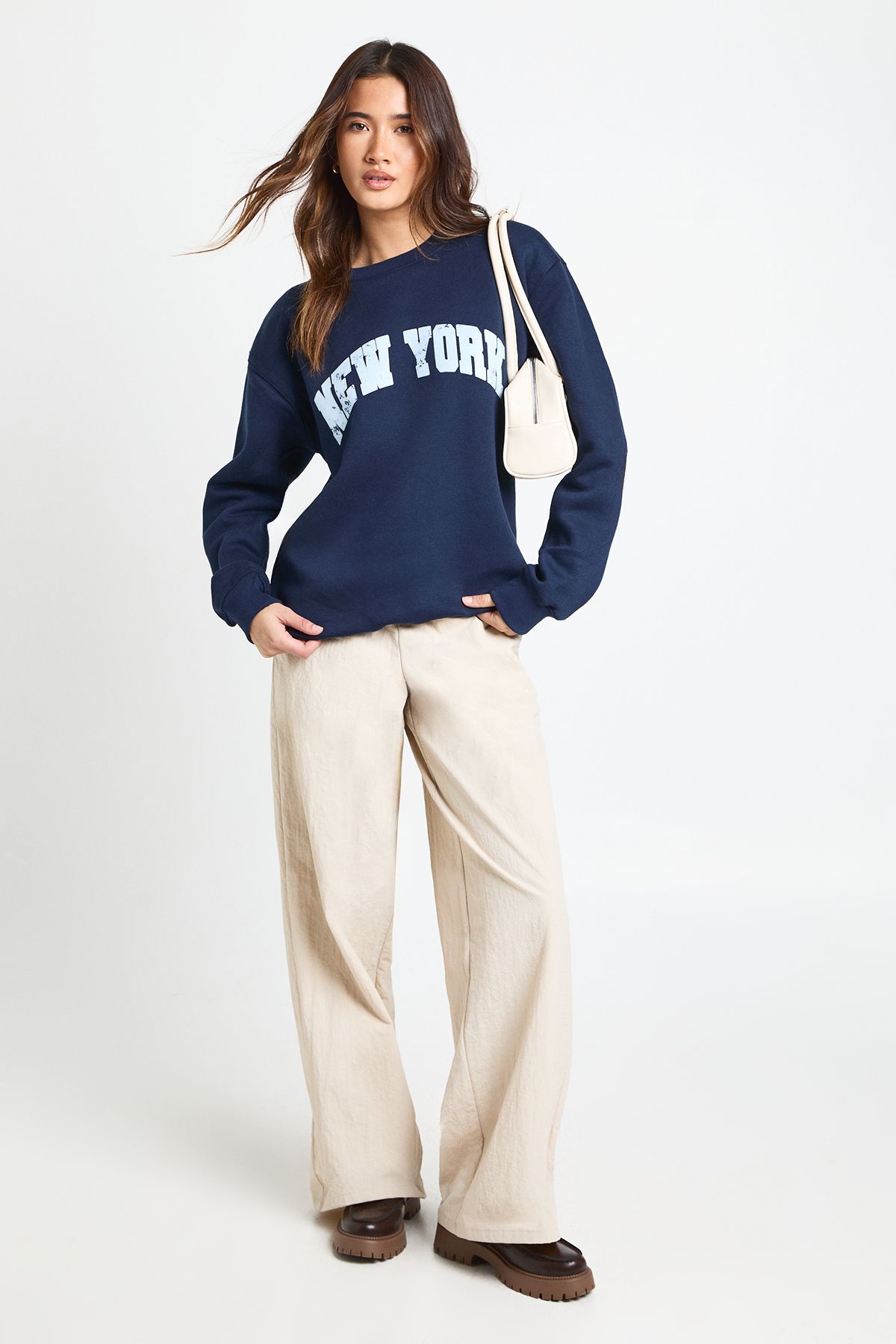 New York Printed Crew Neck Sweatshirt - Image 3