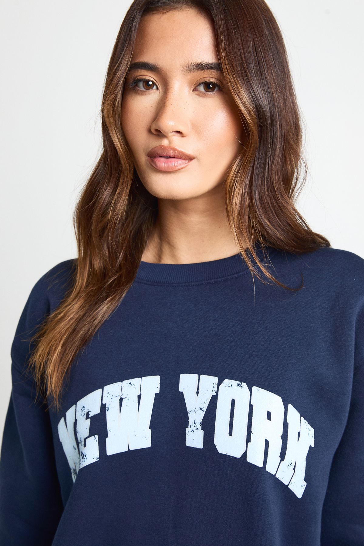 New York Printed Crew Neck Sweatshirt - Image 4