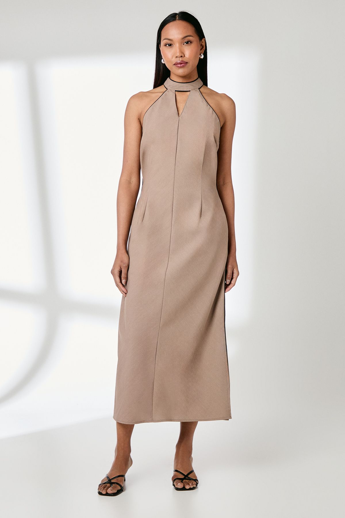 Contrast Detail Halterneck Midi Dress
