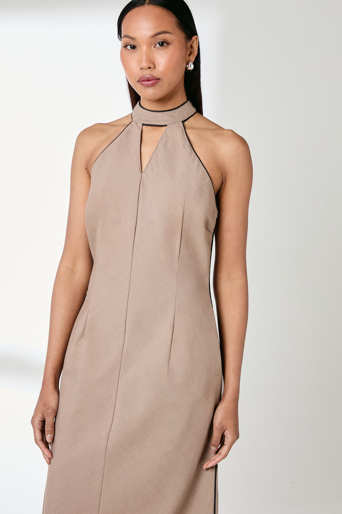 Contrast Detail Halterneck Midi Dress - Image 2
