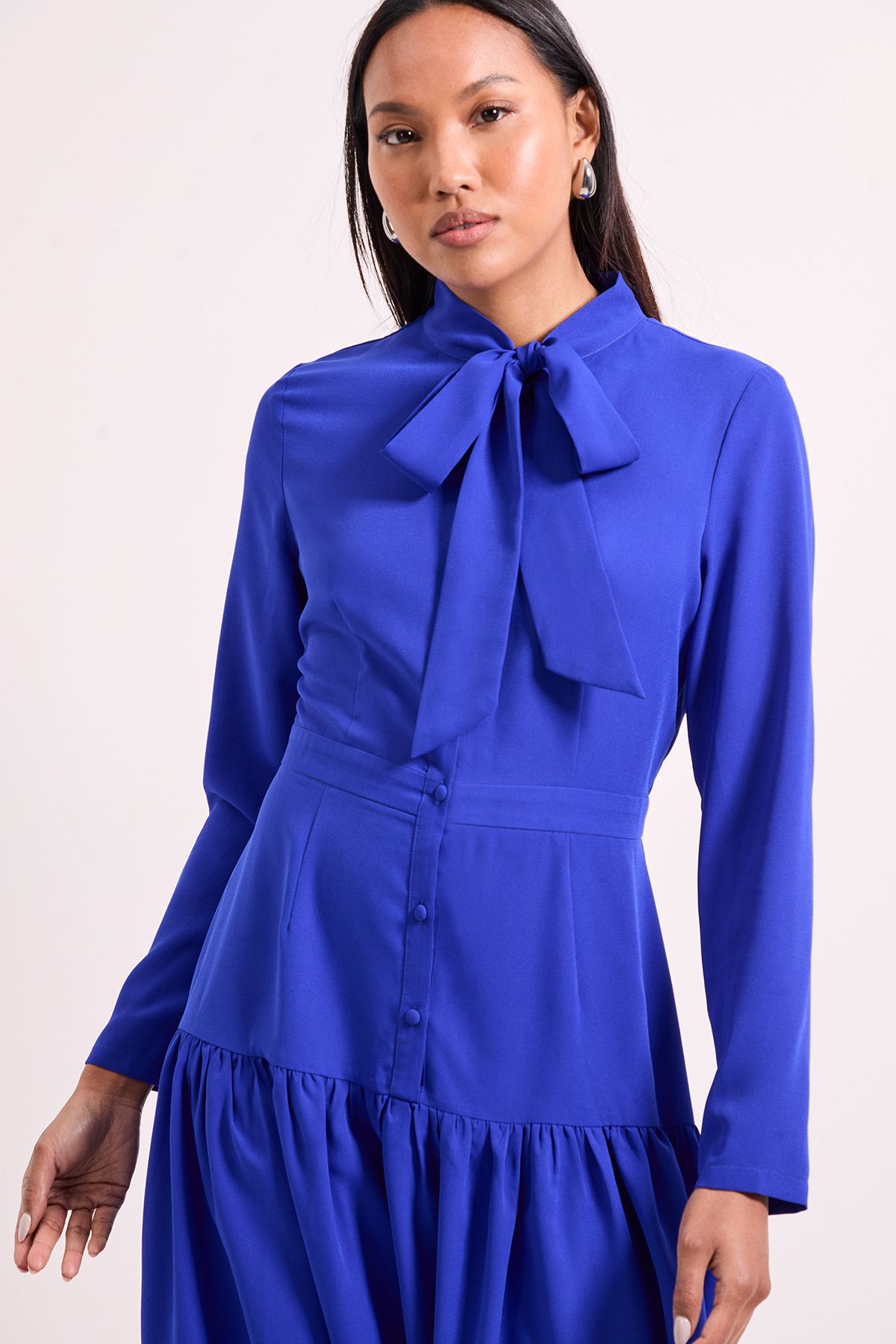 Tie Neck Yolk Detail Crepe Midi Dress - Image 2