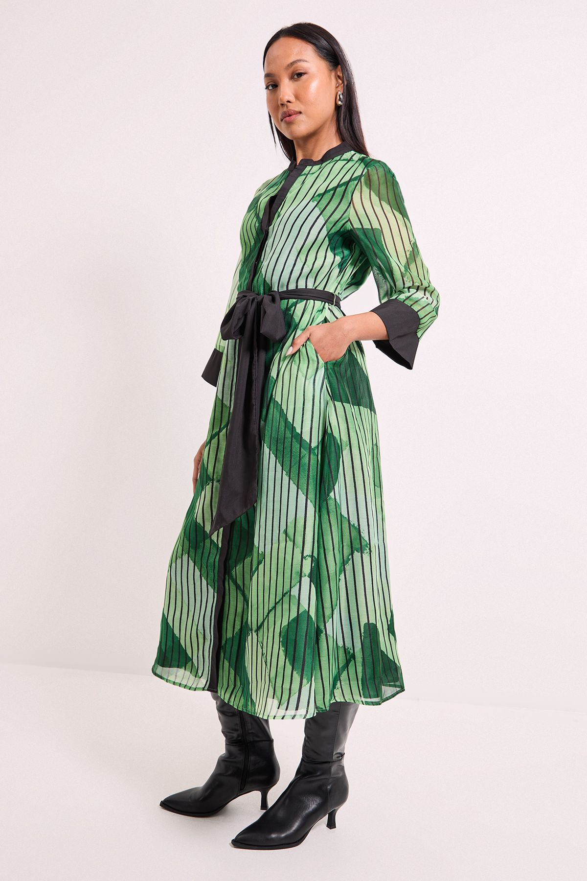 Green Belted Contrast Detail Collarless Shirt Dress - Image 4