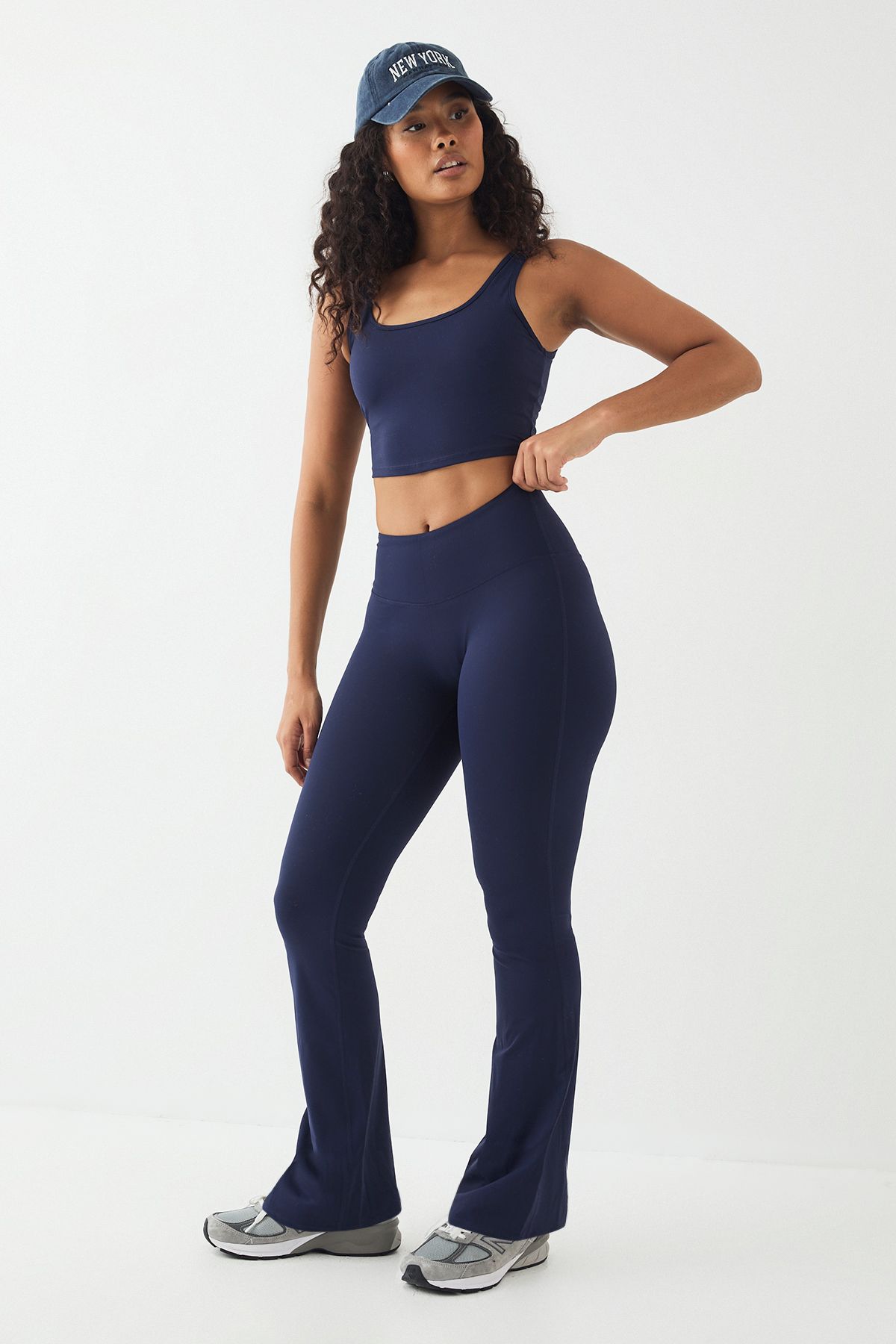 DSGN Studio Ultra Sculpt Highwaist Flared Legging - Image 3