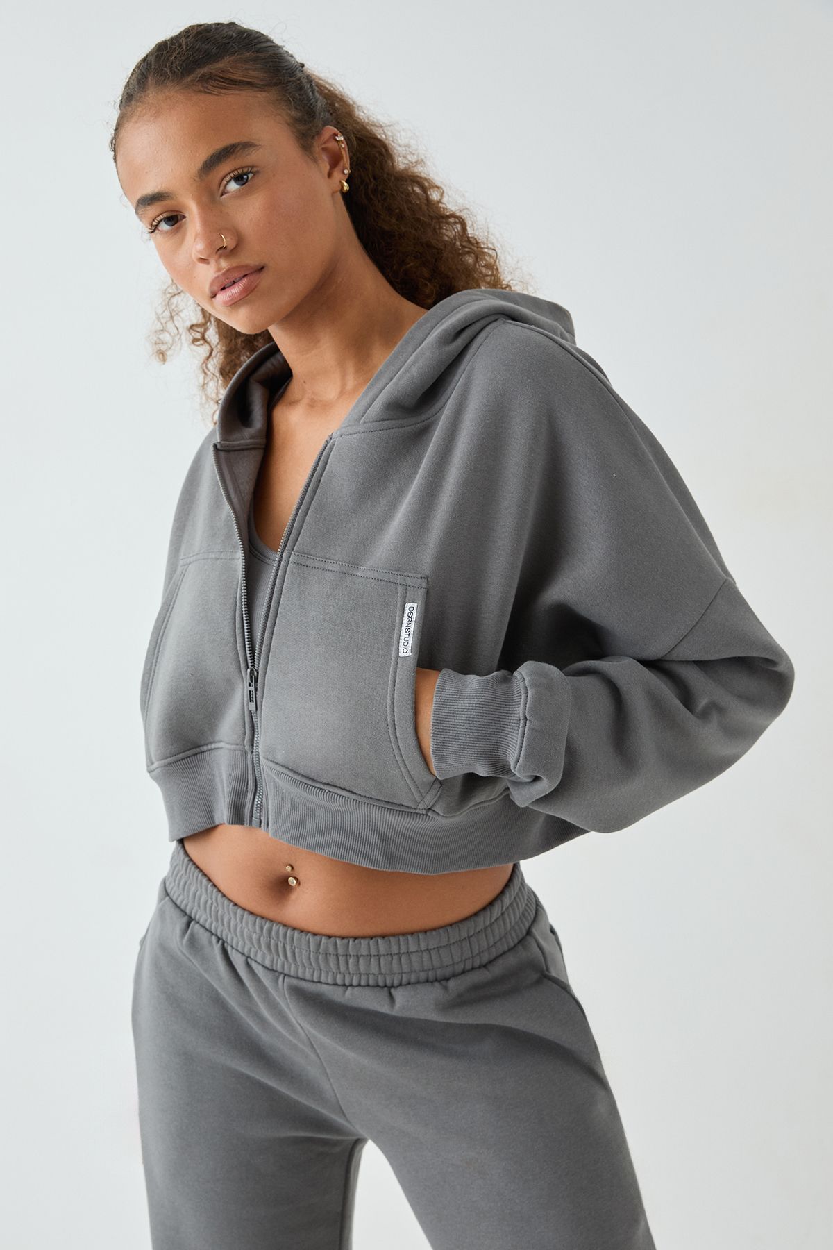 DSGN Studio Boxy Crop Zip Through Hoodie - Image 5