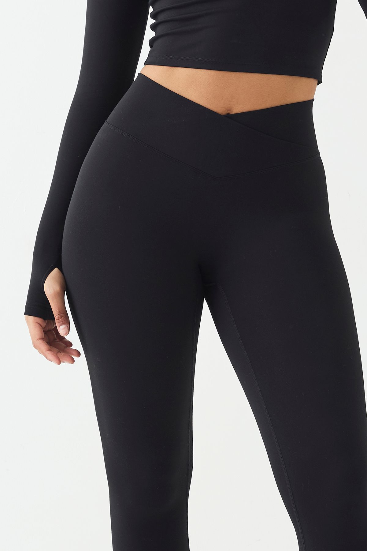DSGN Studio Highwaist Ultra Sculpt Wrap Waist Legging - Image 4
