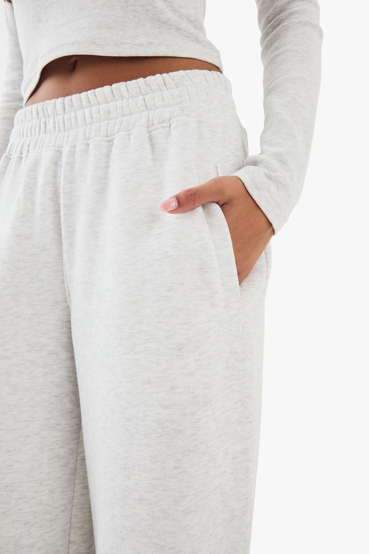 DSGN Studio Straight Leg Jogger - Image 4